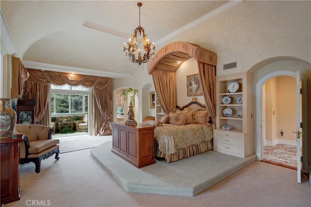 15733 Juniper Peak Road, Weed, California, 96094, United States, 5 Bedrooms Bedrooms, ,7 BathroomsBathrooms,Residential,For Sale,15733 Juniper Peak Road,1644367