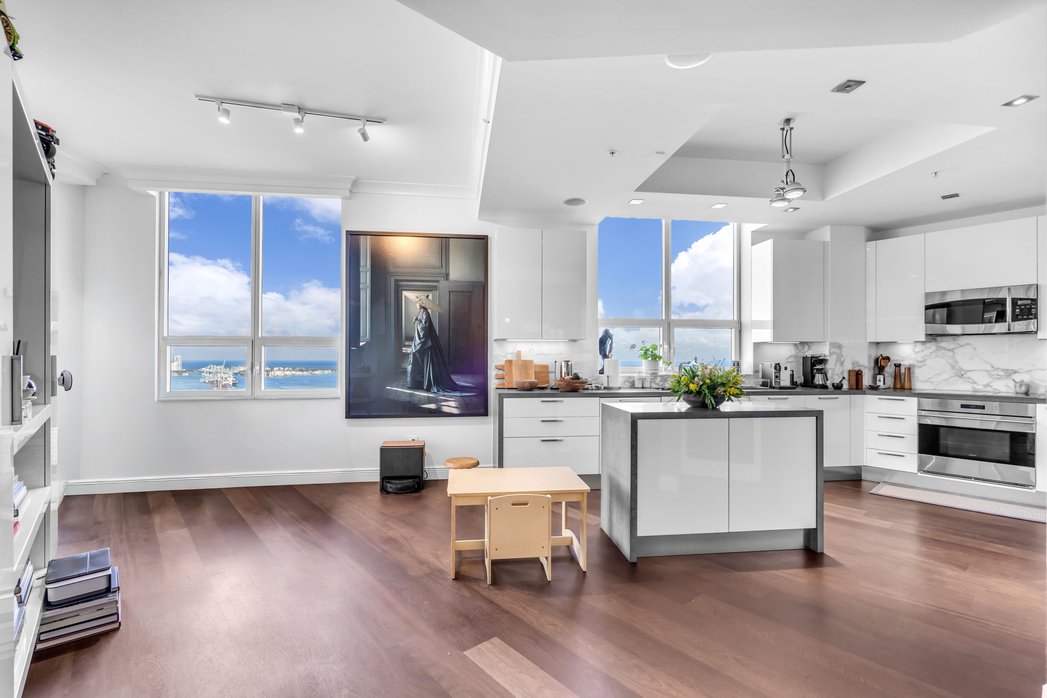  848 Brickell Key Drive LPH4401, Miami, FL, 33131 - 物件實景