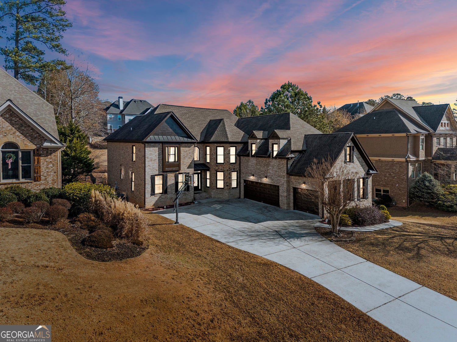 Suwanee, Georgia, 30024, United States, 7 Bedrooms Bedrooms, ,5 BathroomsBathrooms,Residential,For Sale,2006580