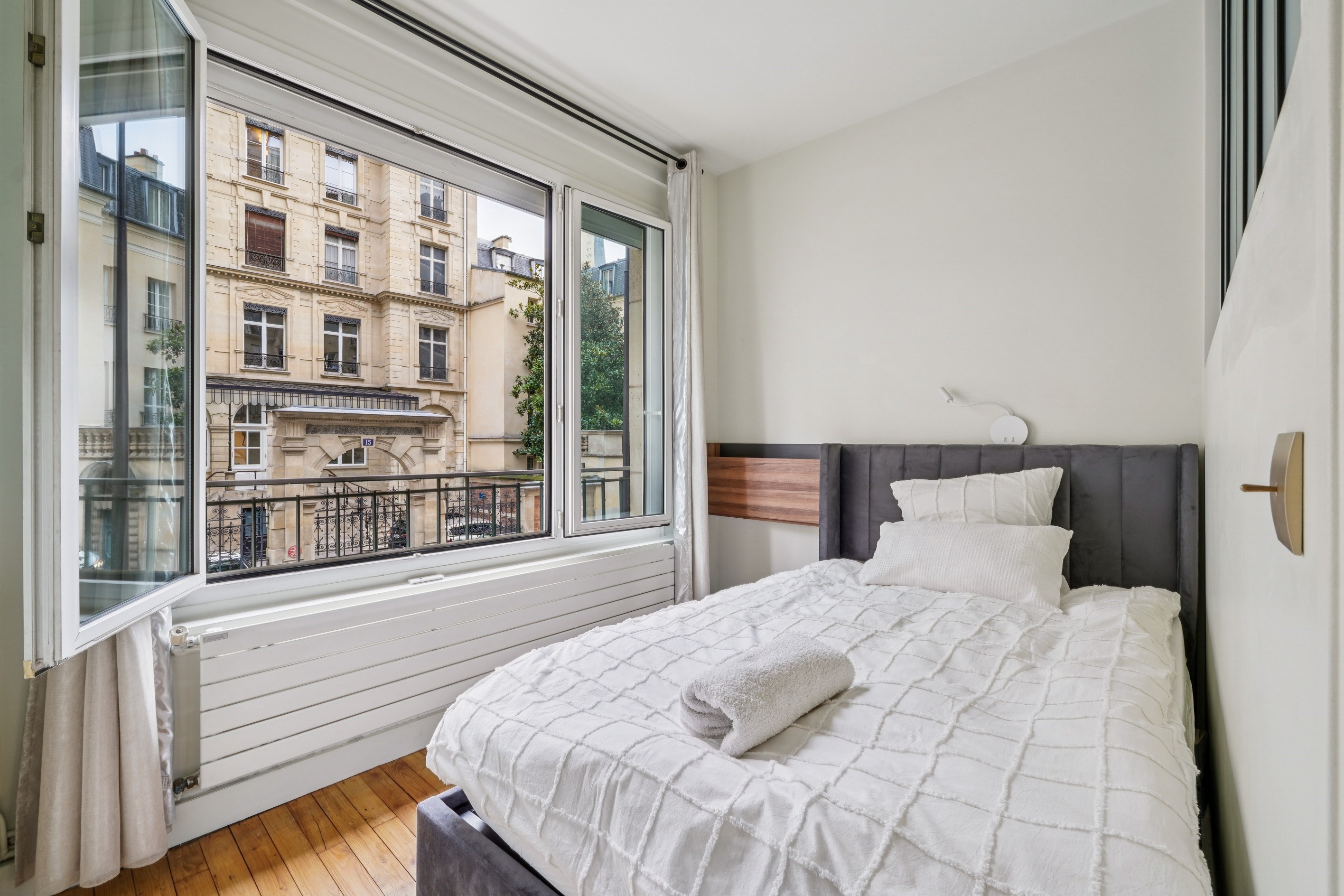  Three-room apartment with two bedrooms – 71 sqm – Renovated – Saint-Sulpice - 物件實景