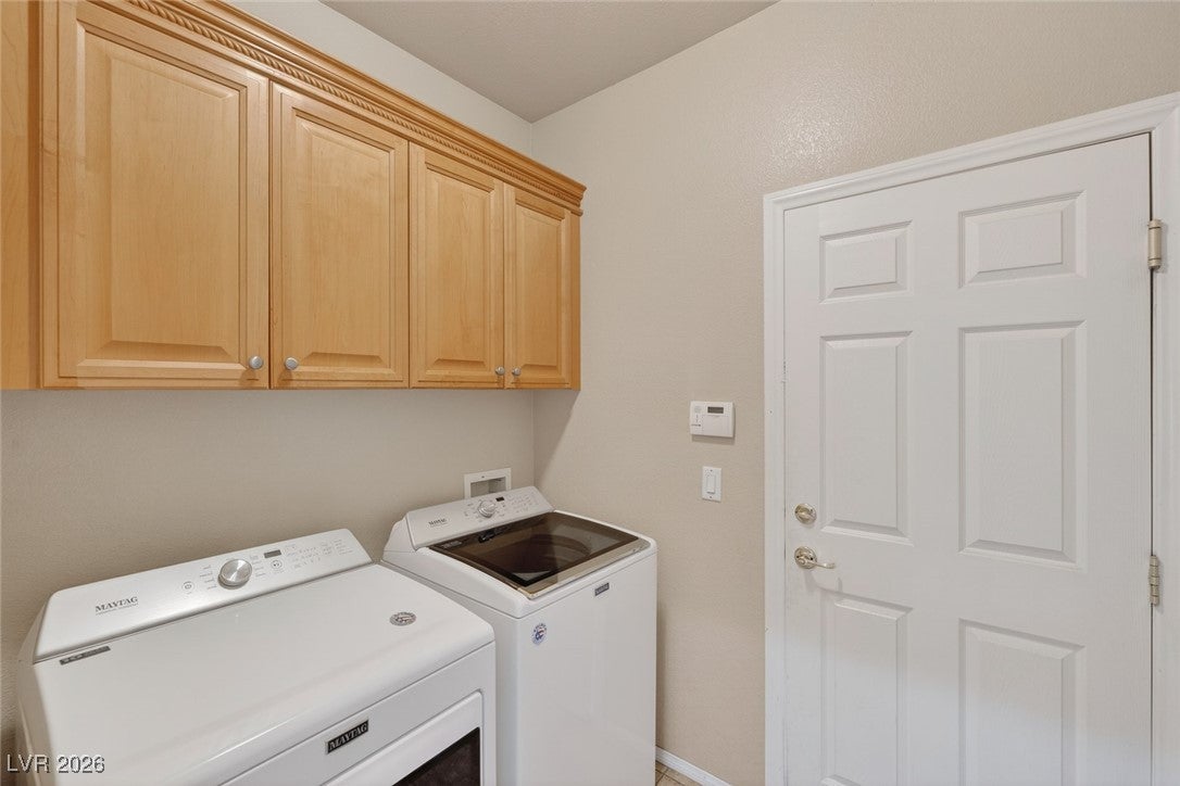 Las Vegas, Nevada, 89147, United States, 4 Bedrooms Bedrooms, ,4 BathroomsBathrooms,Residential,For Sale,2010417