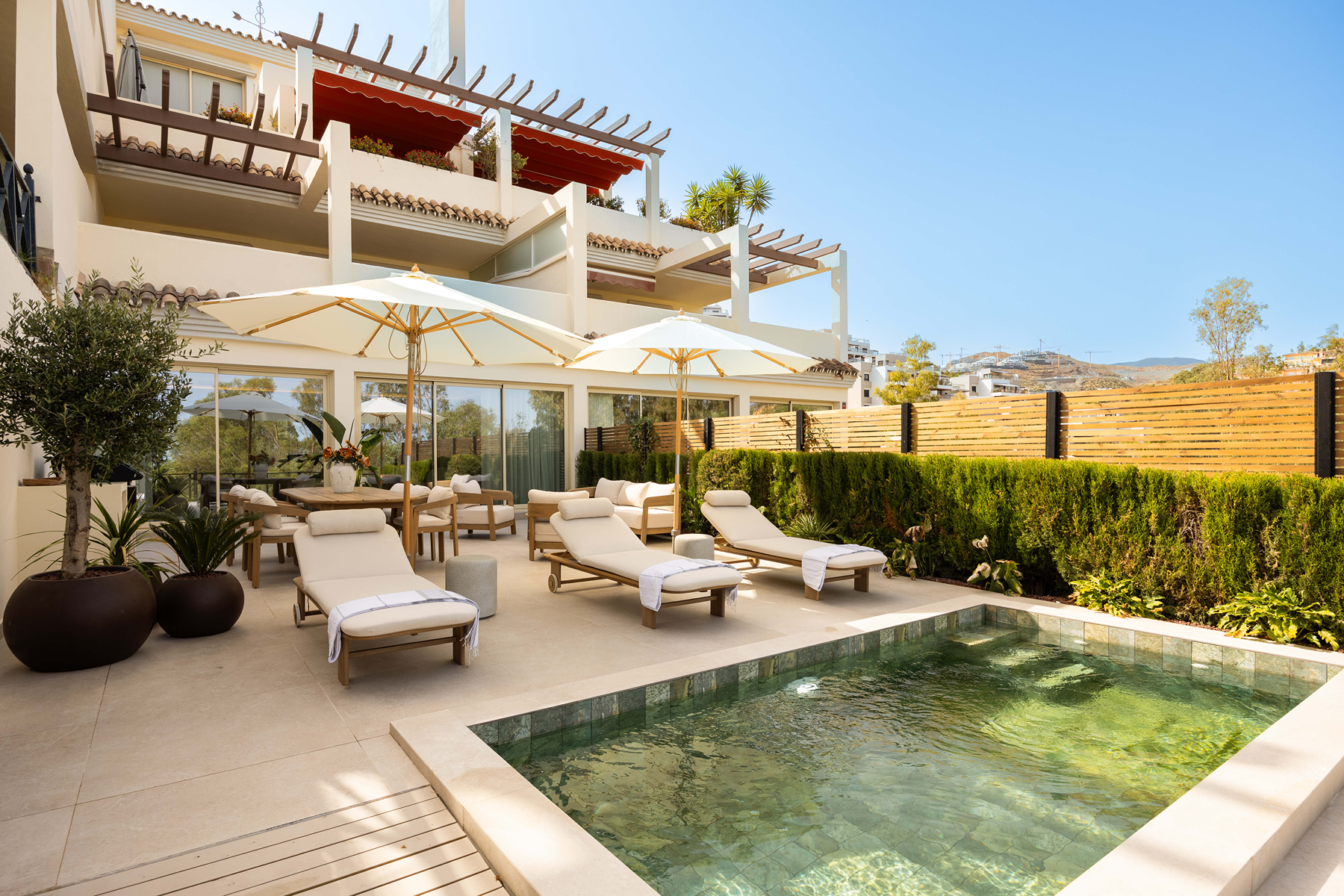  Renovated garden apartment with private pool in Nueva Andalucía - 物件實景