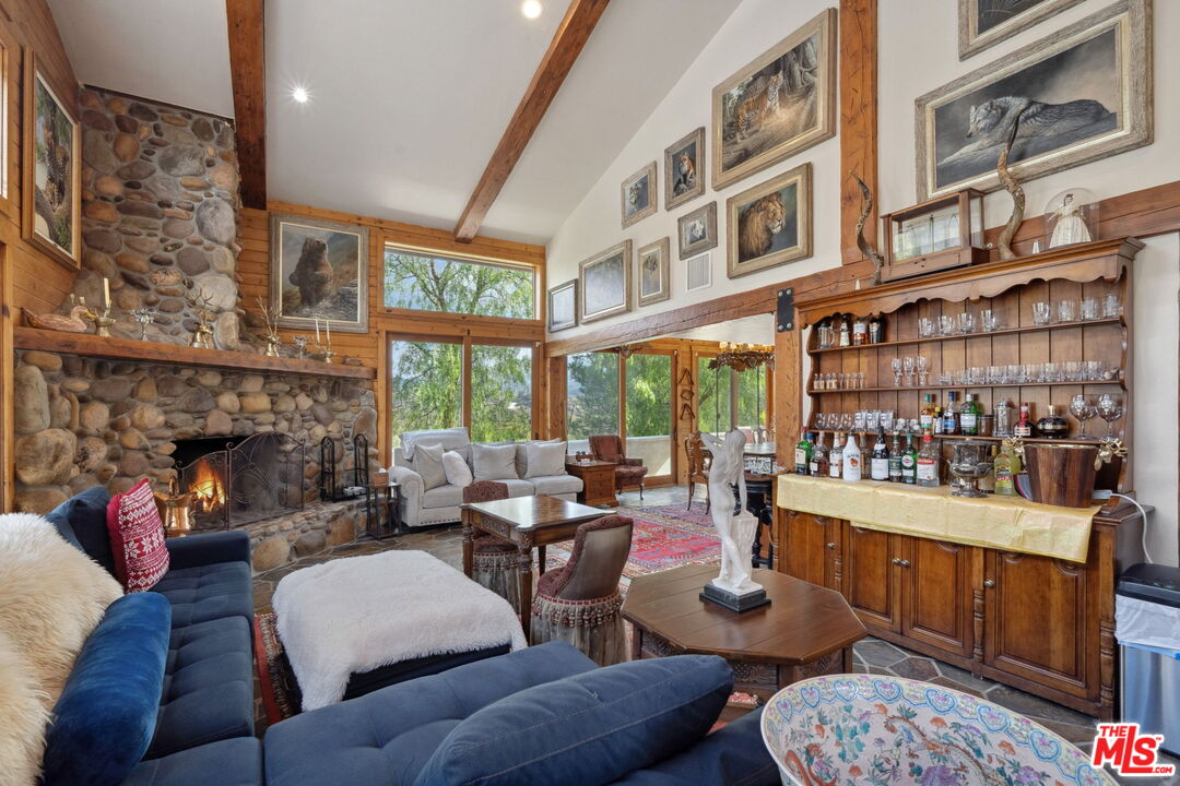 Calabasas, California, 91302, United States, 4 Bedrooms Bedrooms, ,3 BathroomsBathrooms,Residential,For Sale,1708601