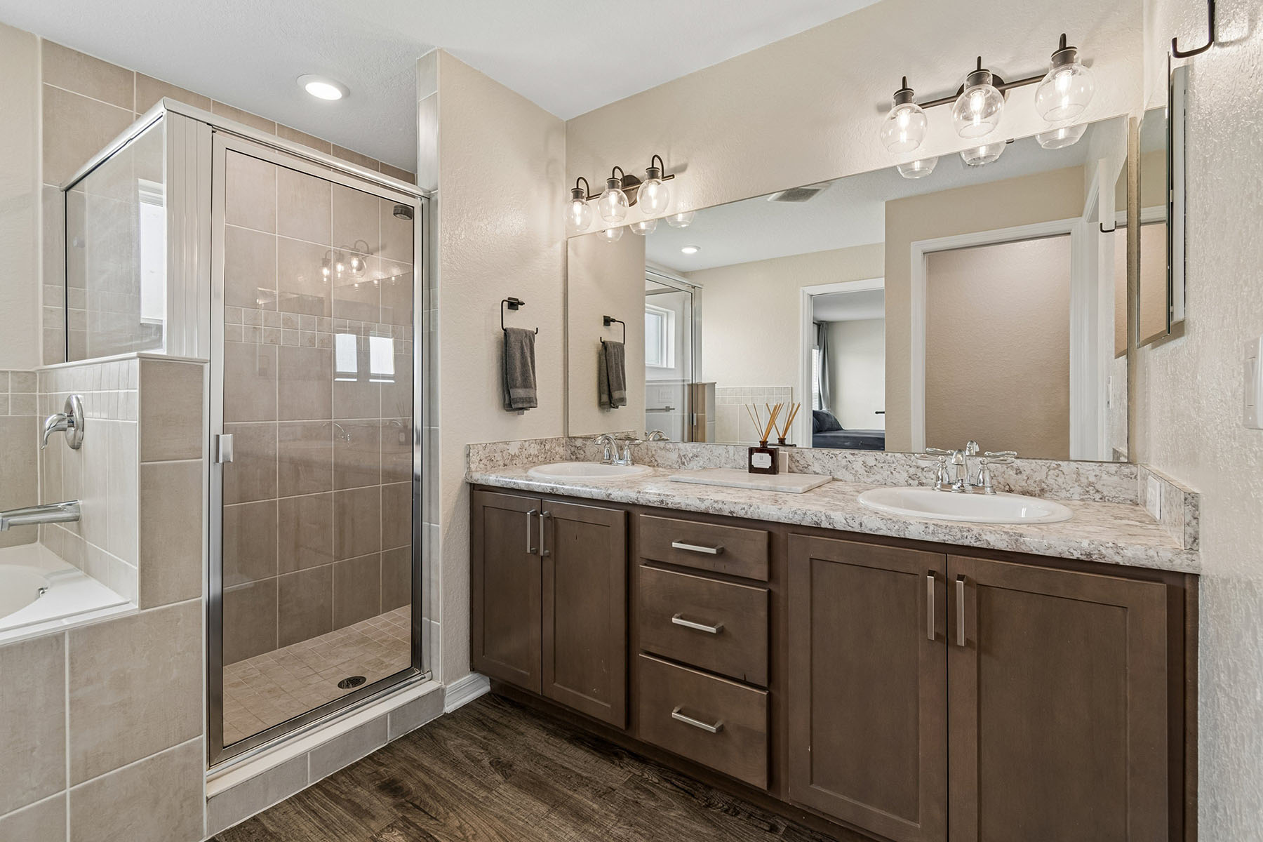  RIVERVIEW - 物件實景