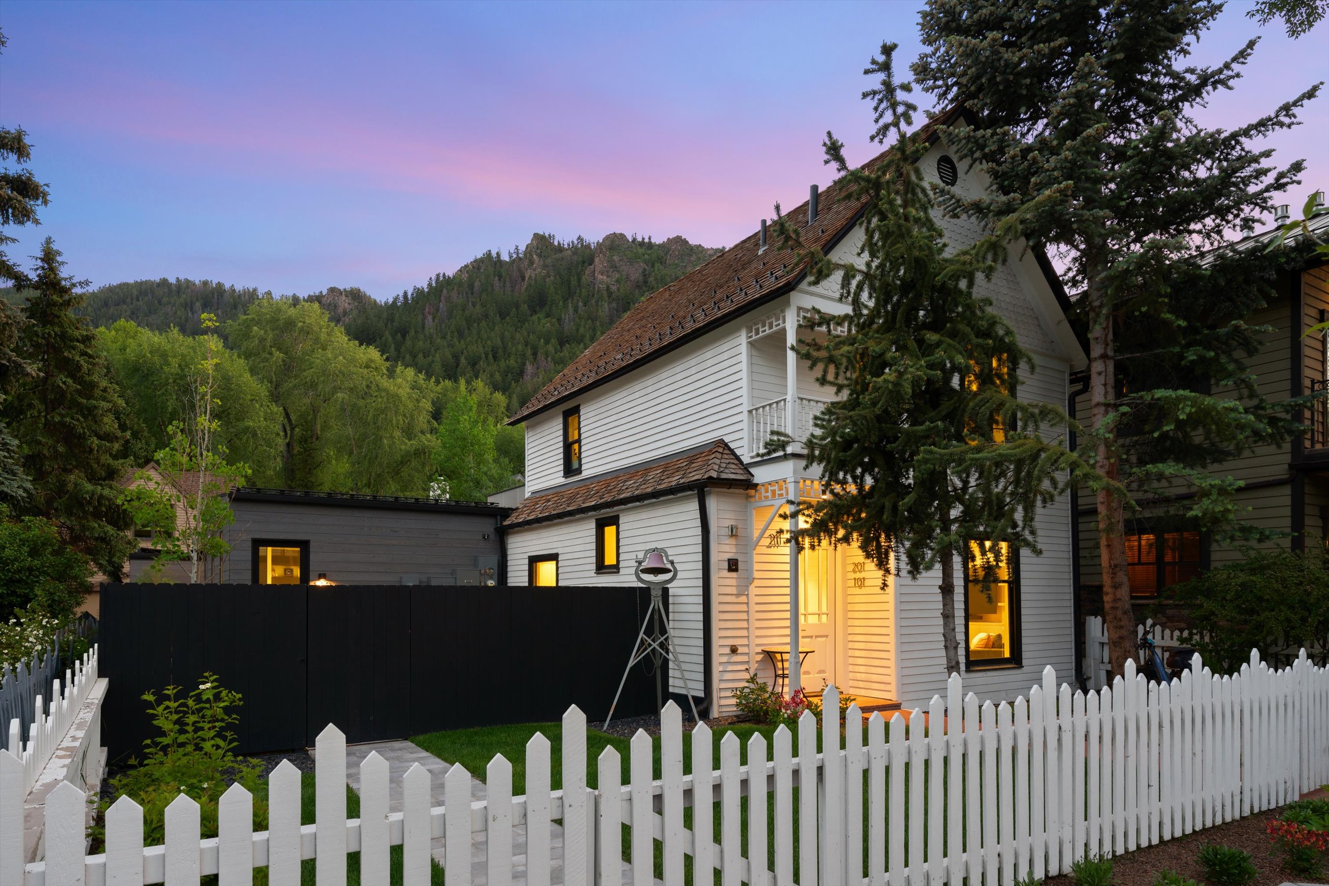  The Jewel of Aspen; an Elegant 4-Unit Lady Victorian - 物件實景