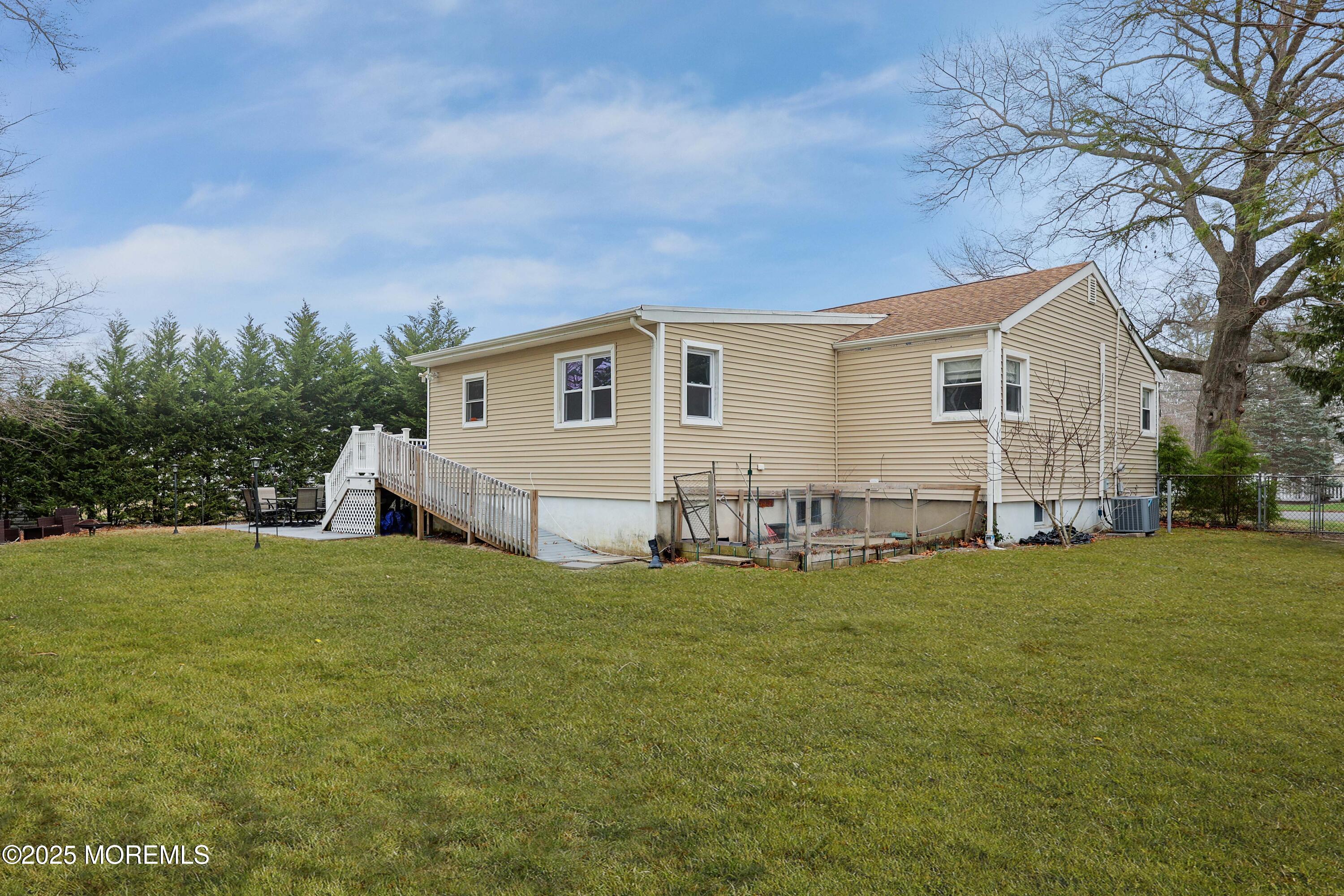 Oakhurst, New Jersey, 07755, United States, 3 Bedrooms Bedrooms, ,2 BathroomsBathrooms,Residential,For Sale,1754525