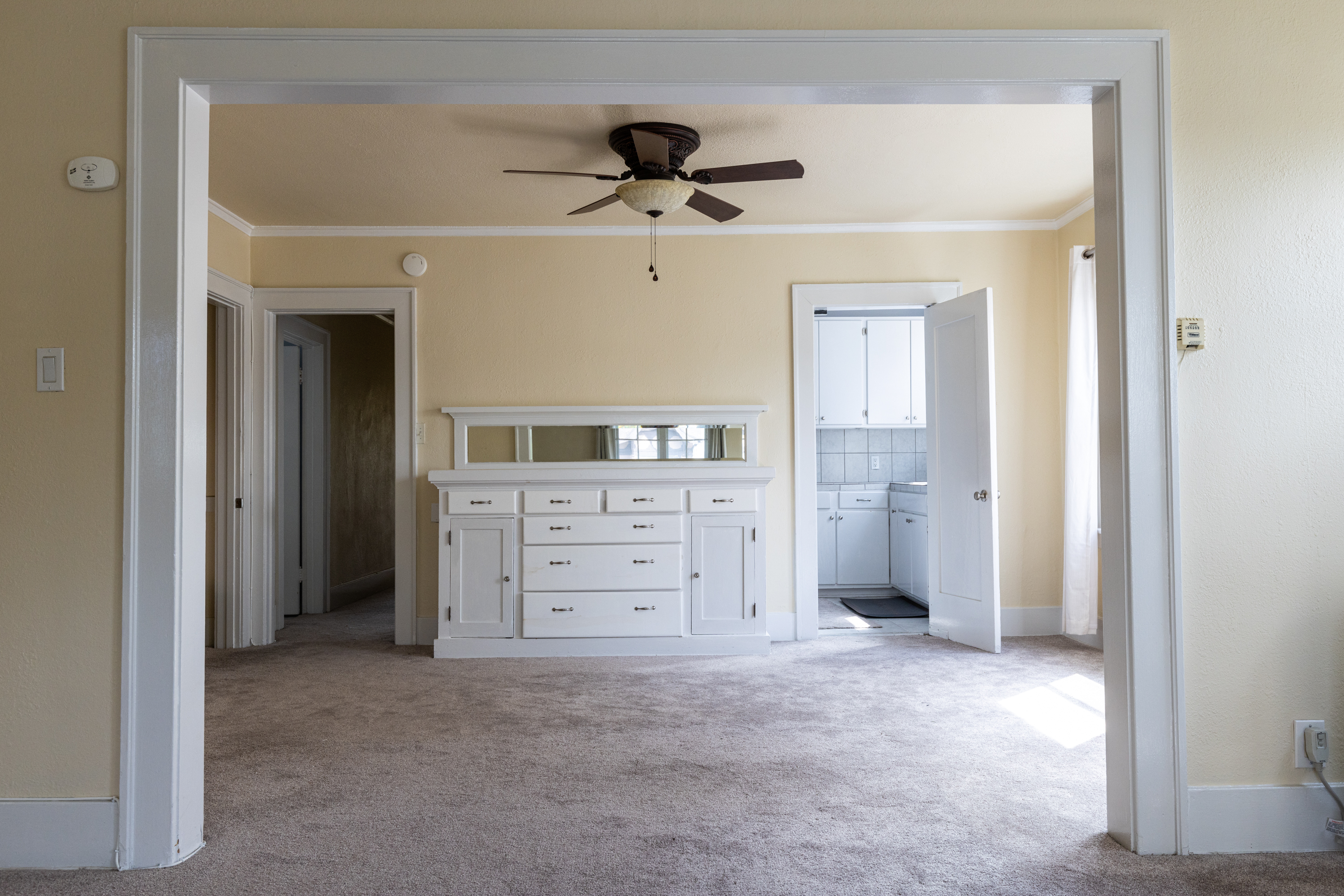 Los Angeles, California, 90019, United States, 8 Bedrooms Bedrooms, ,4 BathroomsBathrooms,Residential,For Sale,1974738