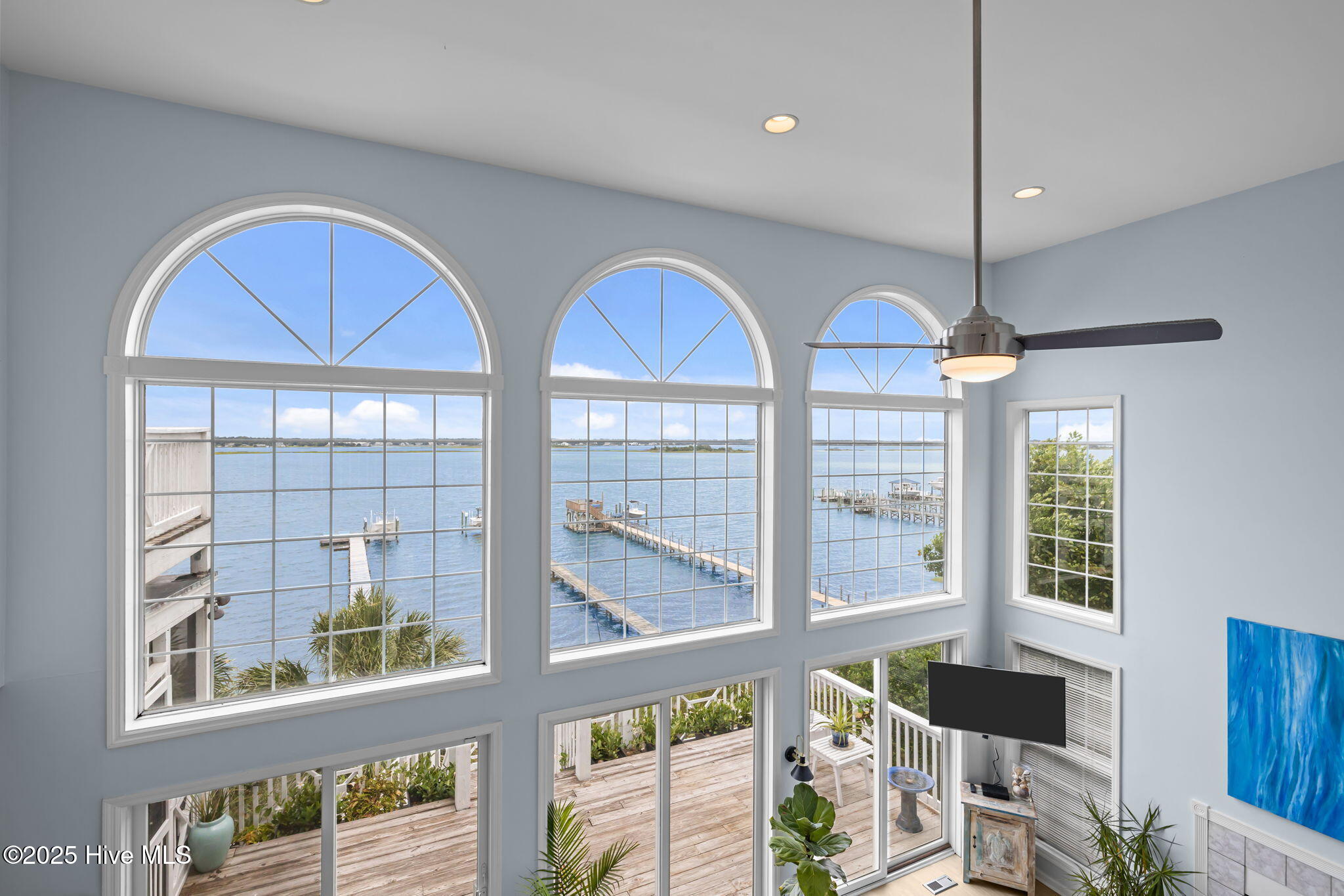Emerald Isle, North Carolina, 28594, United States, 4 Bedrooms Bedrooms, ,6 BathroomsBathrooms,Residential,For Sale,1927428