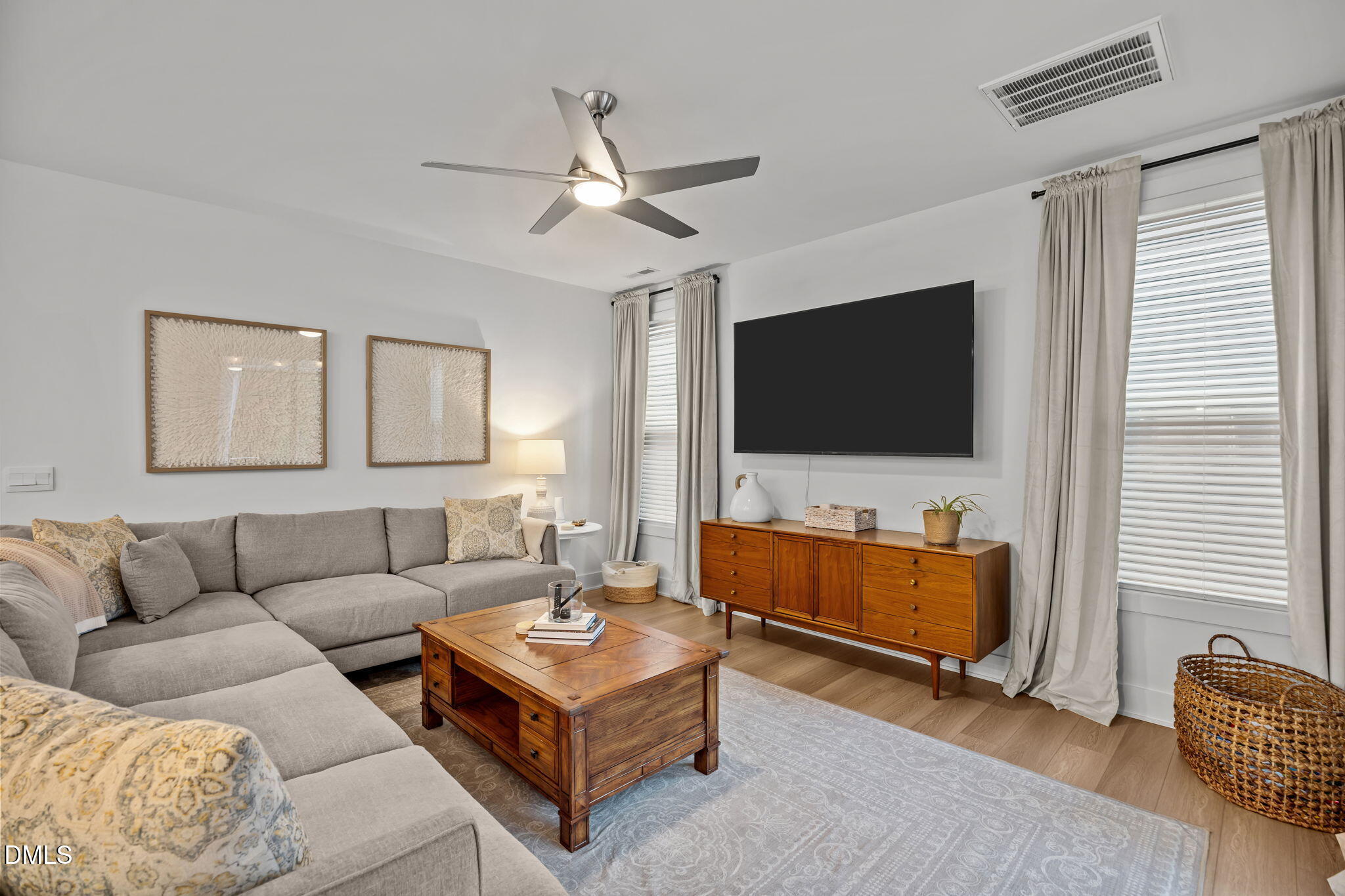 Knightdale, North Carolina, 27545, United States, 4 Bedrooms Bedrooms, ,4 BathroomsBathrooms,Residential,For Sale,1989366