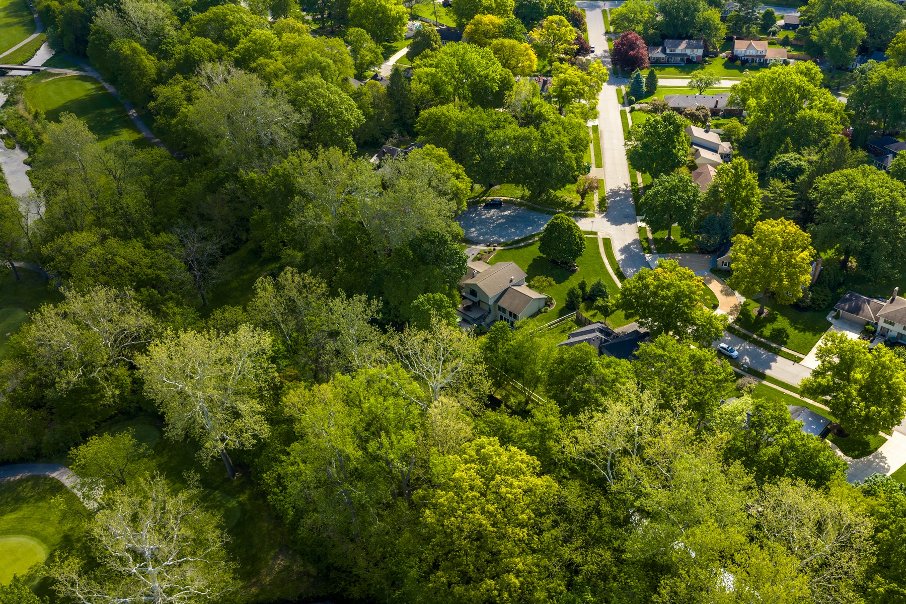  Exceptional Four Bedroom Home Set Along a Winding Creek - 物件實景