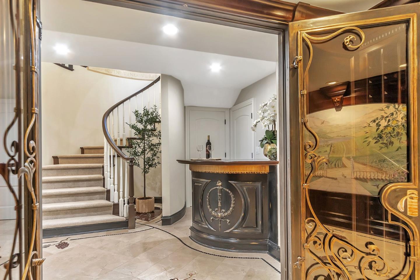 Los Gatos, California, 95032, United States, 8 Bedrooms Bedrooms, ,11 BathroomsBathrooms,Residential,For Sale,1855941