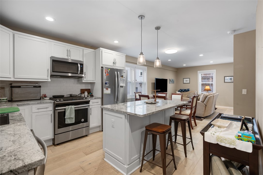 Lawrenceville, Pennsylvania, 15201, United States, ,Residential,For Sale,1988380