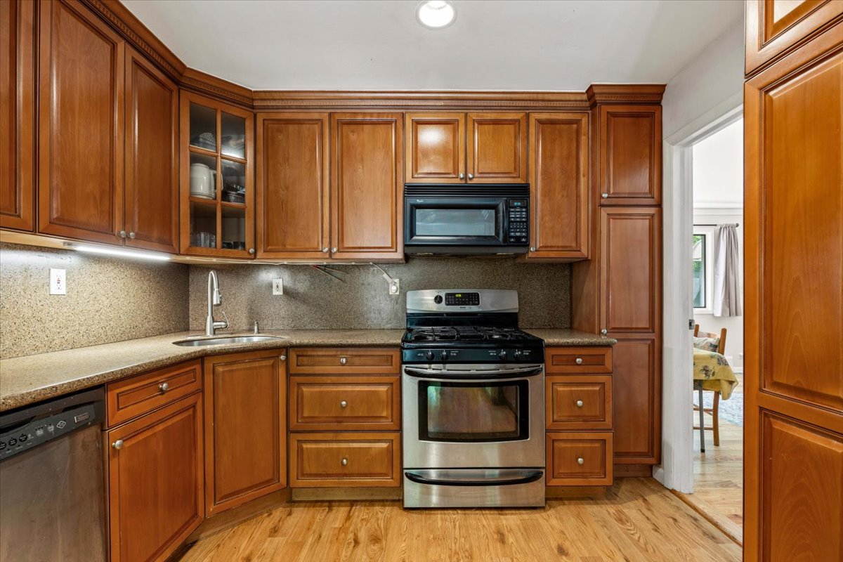 Staten Island, New York, 10312, United States, 2 Bedrooms Bedrooms, ,2 BathroomsBathrooms,Residential,For Sale,1819813