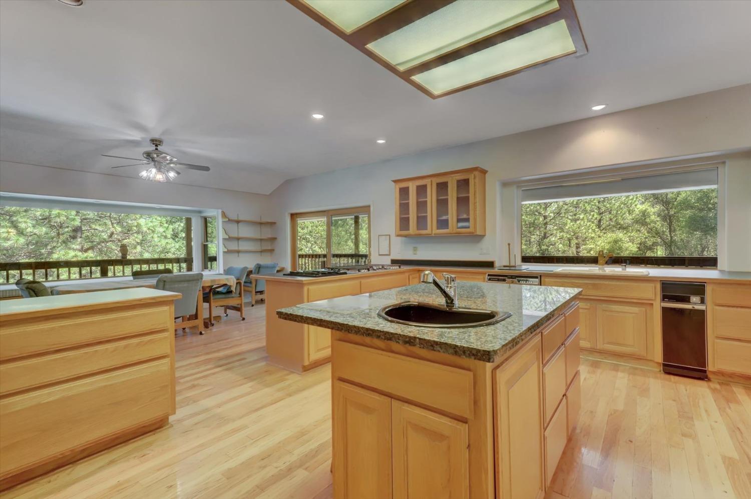 Penn Valley, California, 95946, United States, 3 Bedrooms Bedrooms, ,4 BathroomsBathrooms,Residential,For Sale,1798374