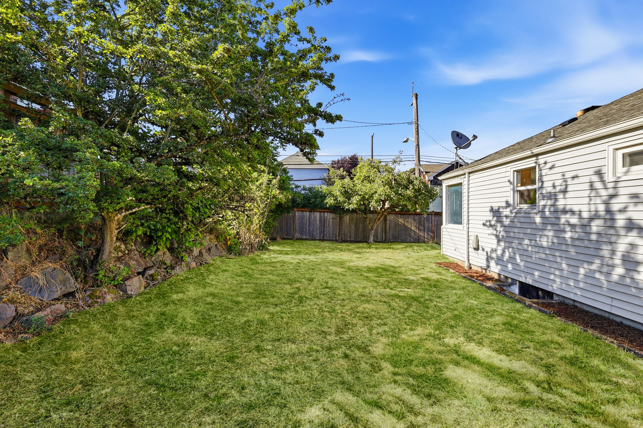  8257 Interlake Ave N, Seattle, WA 98103 - 物件實景