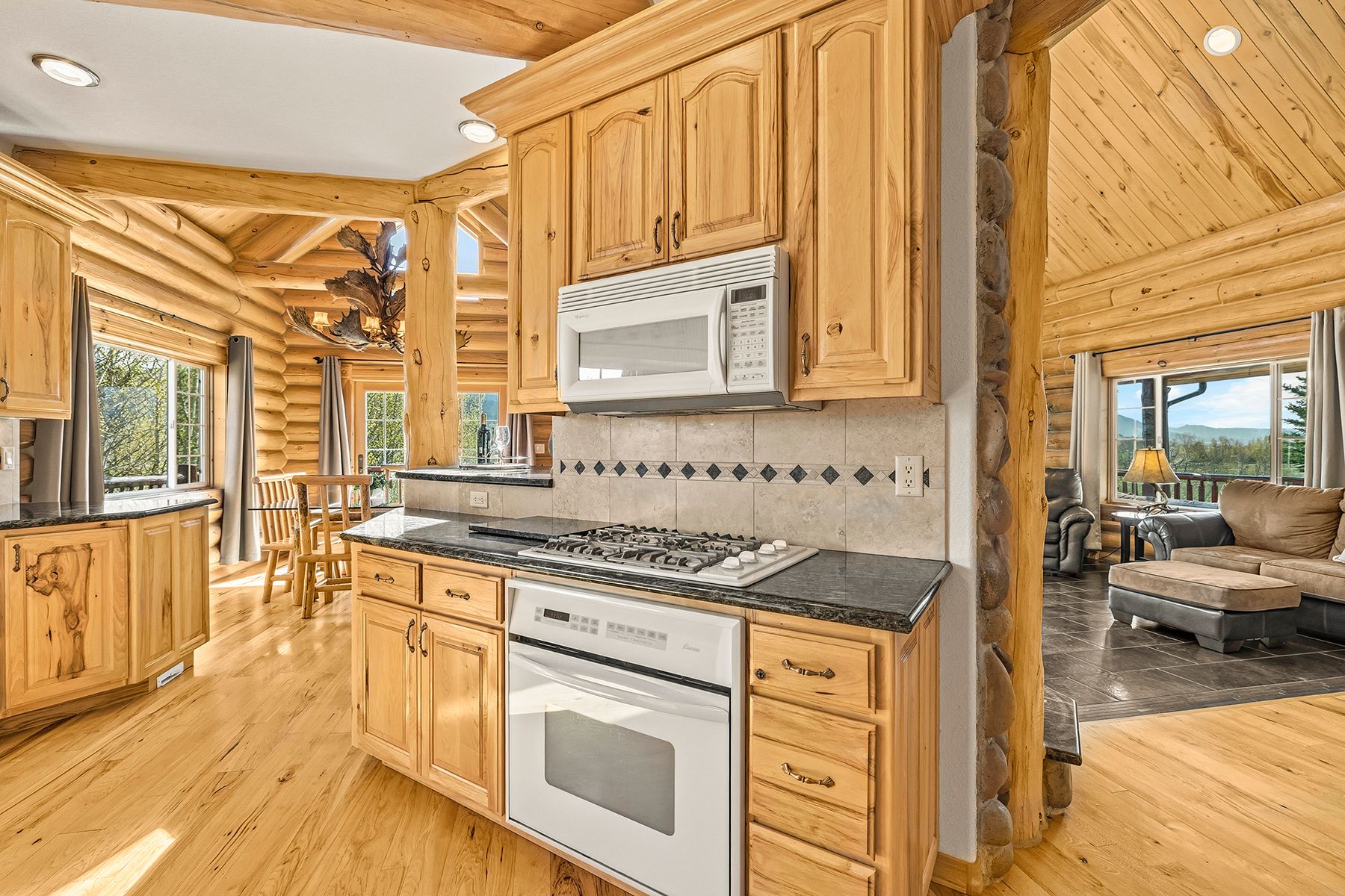  where  the mountains meet mccoy - 物件實景