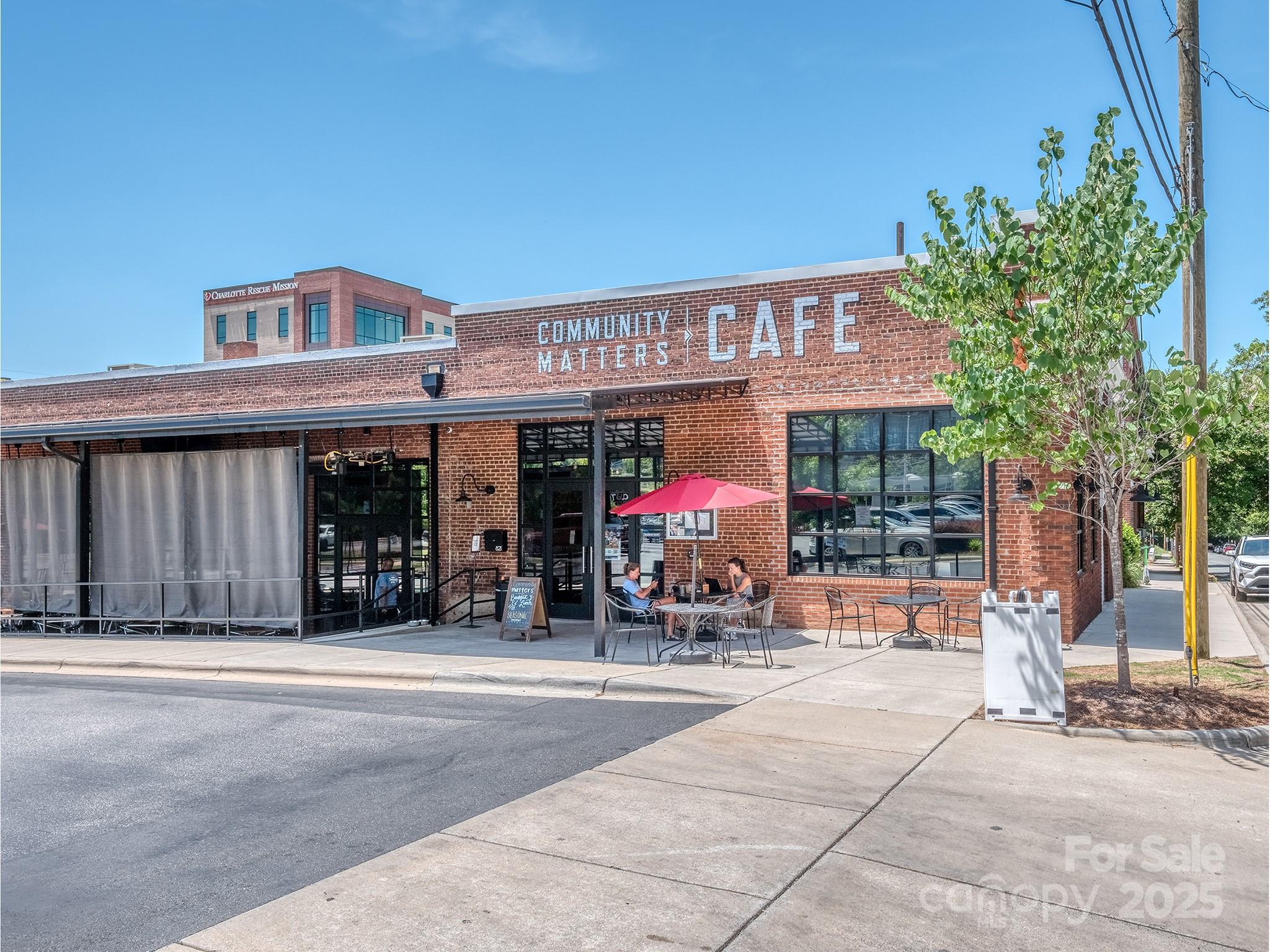 Charlotte, North Carolina, 28202, United States, 2 Bedrooms Bedrooms, ,3 BathroomsBathrooms,Residential,For Sale,1986288