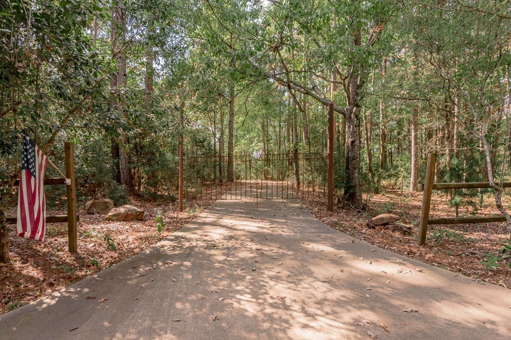 Nacogdoches, Texas, 75964, United States, 3 Bedrooms Bedrooms, ,2 BathroomsBathrooms,Residential,For Sale,1753235