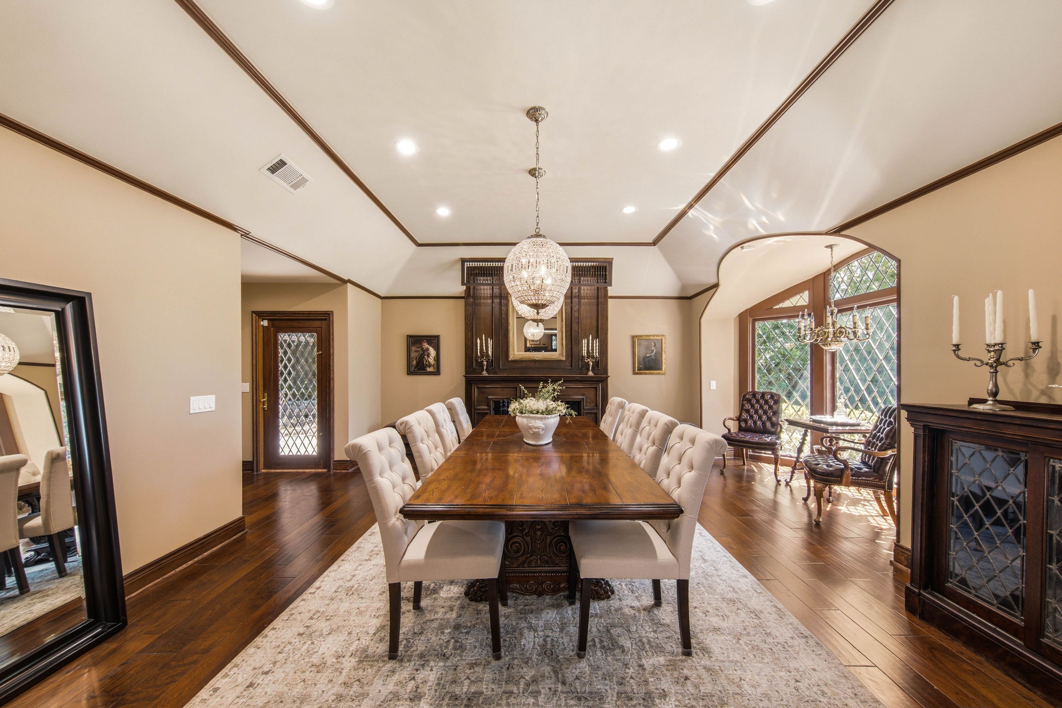  Gated Estate on Nearly 2 Acres - 物件實景