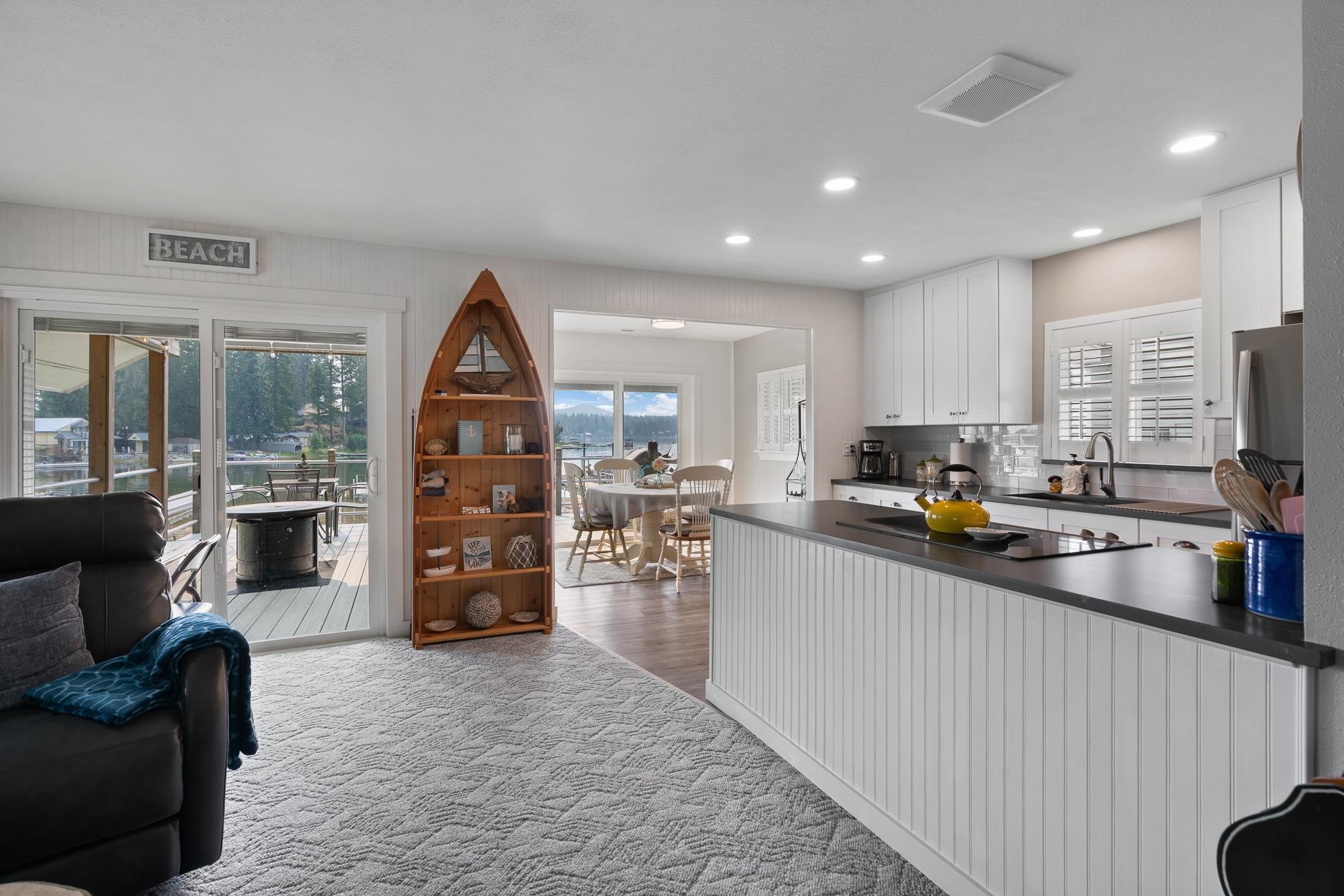 Newport, Washington, 99156, United States, 2 Bedrooms Bedrooms, ,2 BathroomsBathrooms,Residential,For Sale,1937533