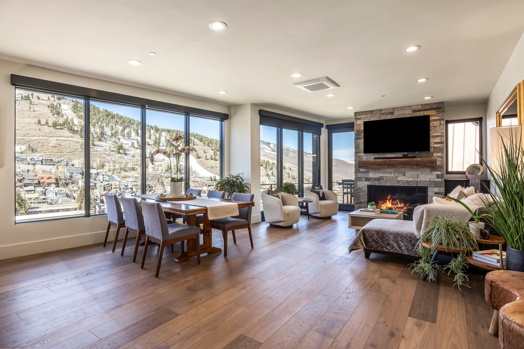  Mountain Modern Masterpiece with Sweeping Old Town and Ski Area Views - 物件實景