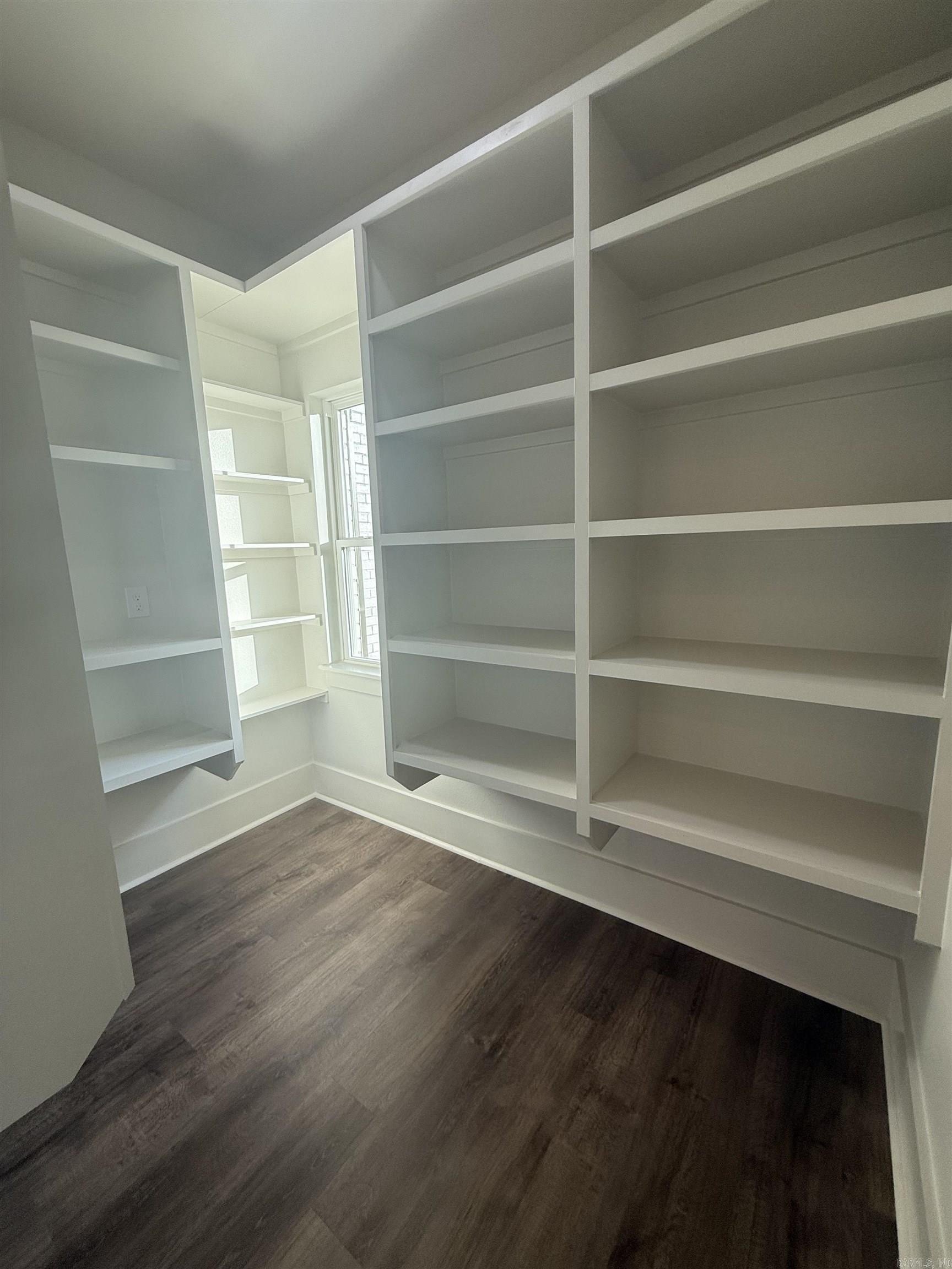 Benton, Arkansas, 72019, United States, 5 Bedrooms Bedrooms, ,4 BathroomsBathrooms,Residential,For Sale,1975988