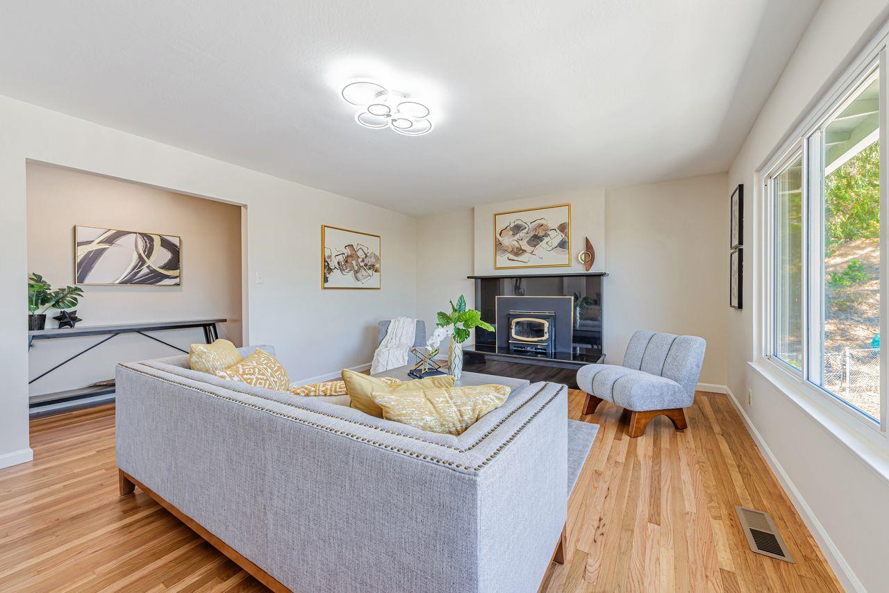 Millbrae, California, 94030, United States, 5 Bedrooms Bedrooms, ,3 BathroomsBathrooms,Residential,For Sale,1938849