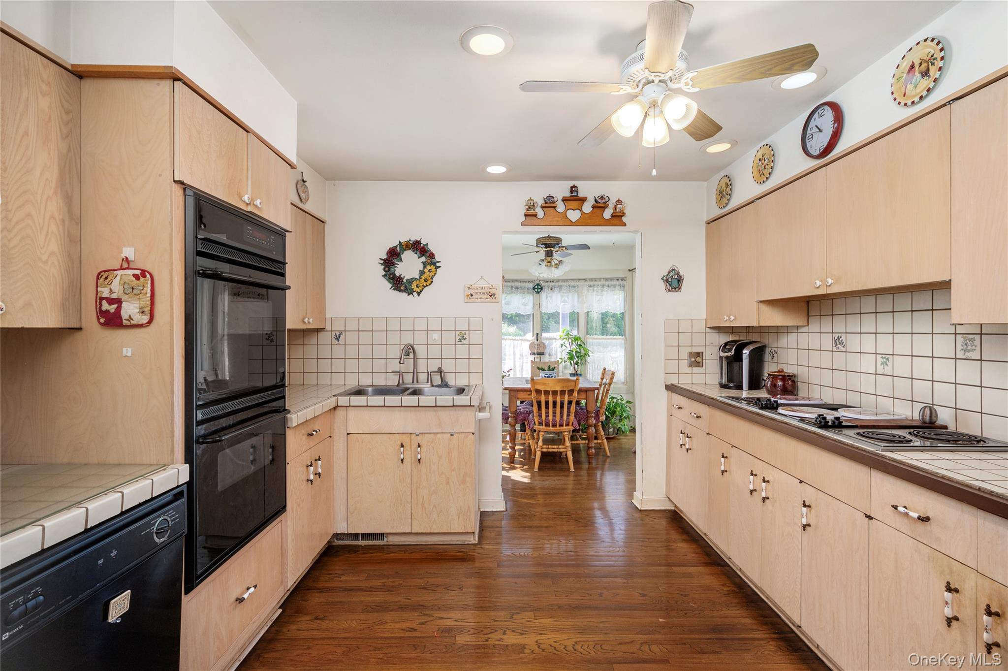 Hampton Bays, New York, 11946, United States, 3 Bedrooms Bedrooms, ,3 BathroomsBathrooms,Residential,For Sale,1935331