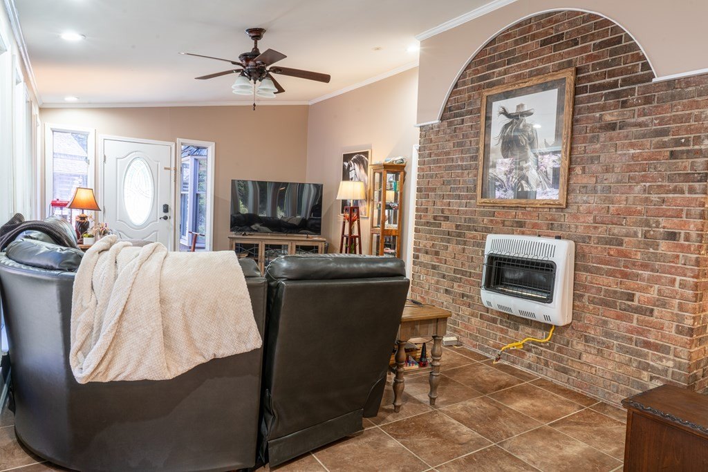 Prestonsburg, Kentucky, 41653, United States, 4 Bedrooms Bedrooms, ,5 BathroomsBathrooms,Residential,For Sale,2048061