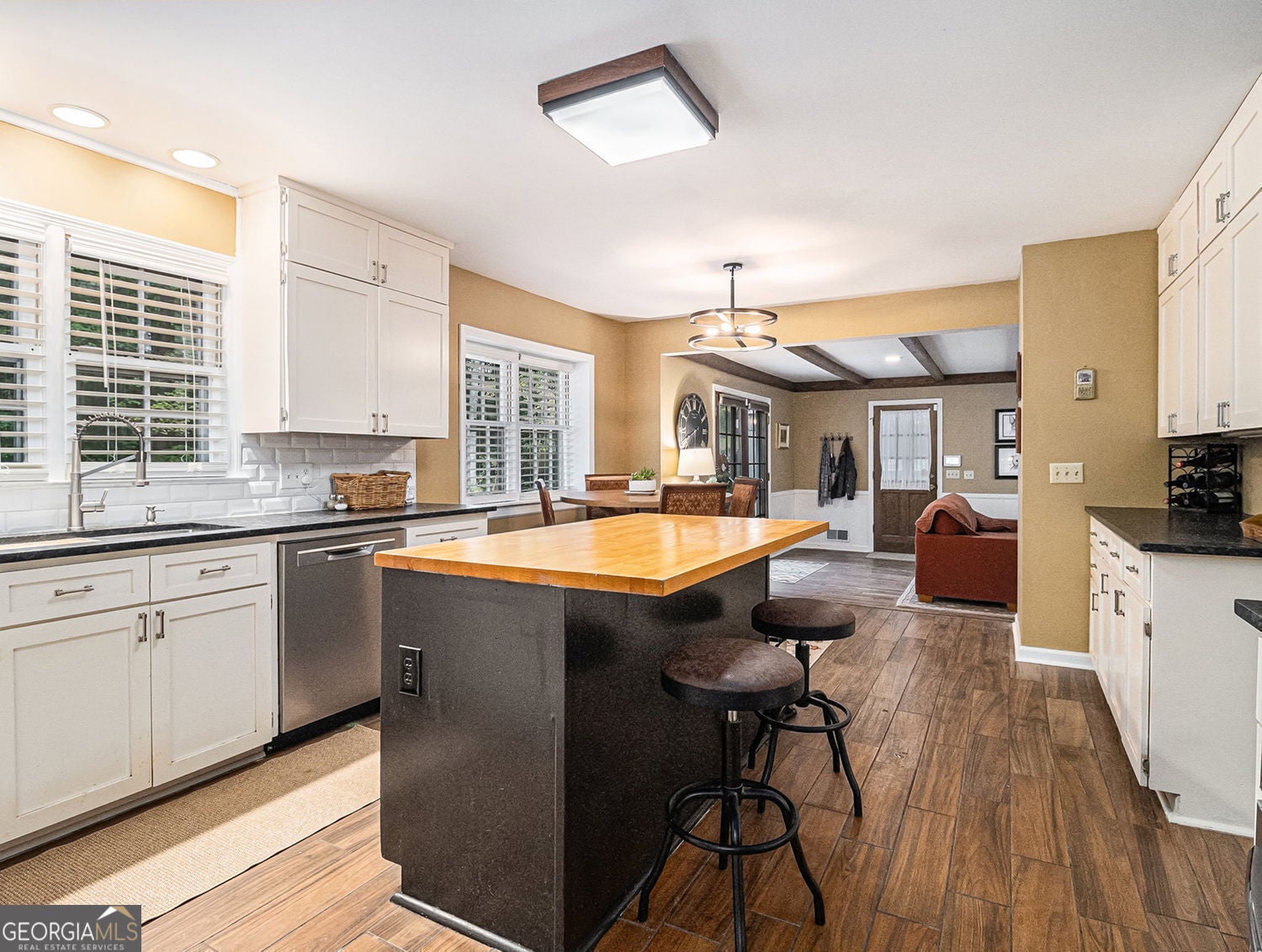 Monroe, Georgia, 30655, United States, 4 Bedrooms Bedrooms, ,3 BathroomsBathrooms,Residential,For Sale,1907991
