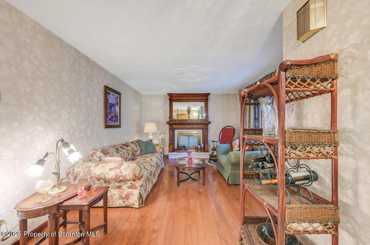 Gouldsboro, Pennsylvania, 18424, United States, 4 Bedrooms Bedrooms, ,3 BathroomsBathrooms,Residential,For Sale,1998512