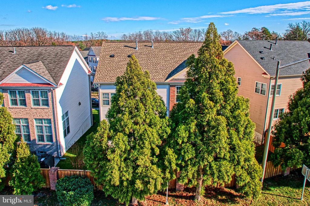 Lorton, Virginia, 22079, United States, 5 Bedrooms Bedrooms, ,4 BathroomsBathrooms,Residential,For Sale,2001485