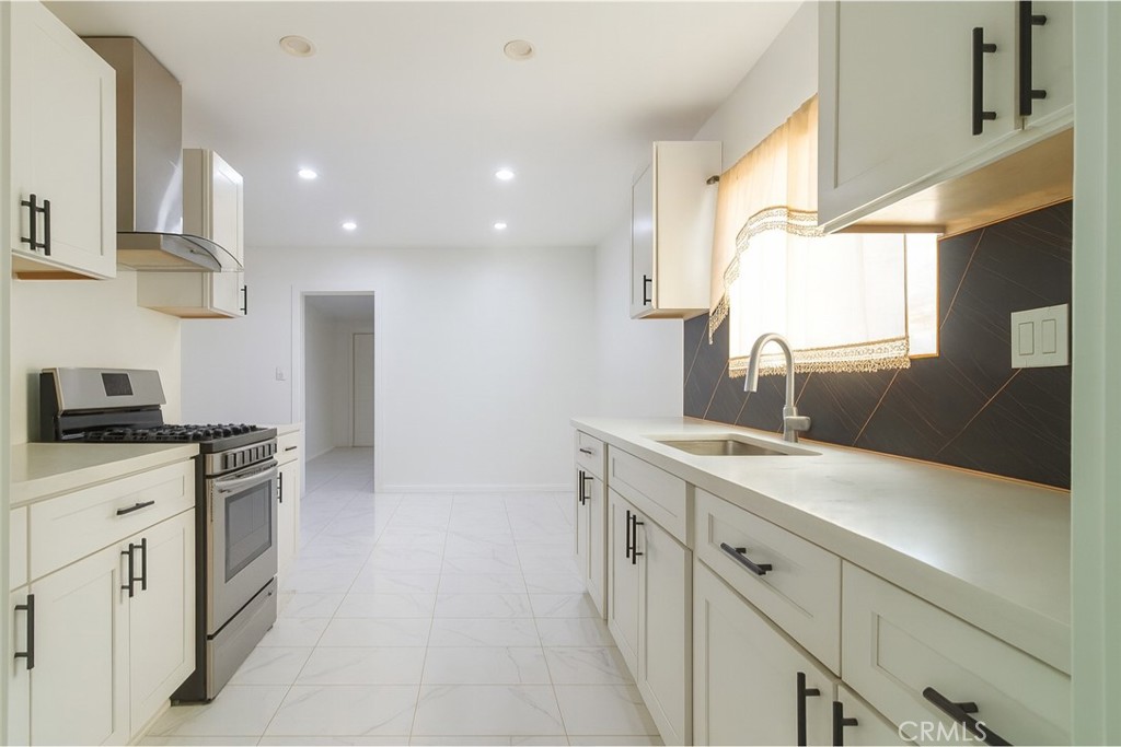 Winnetka, California, 91306, United States, 3 Bedrooms Bedrooms, ,2 BathroomsBathrooms,Residential,For Sale,1983505