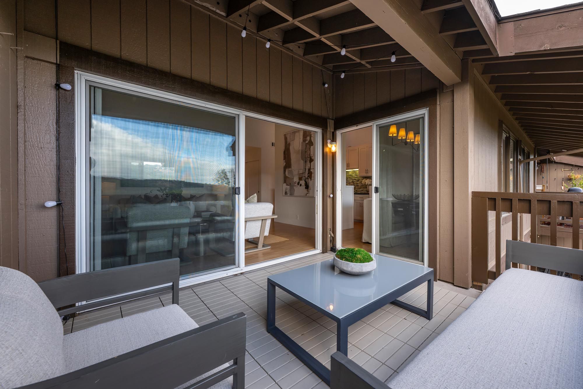  Top Floor Brittan Heights Condo - 物件實景