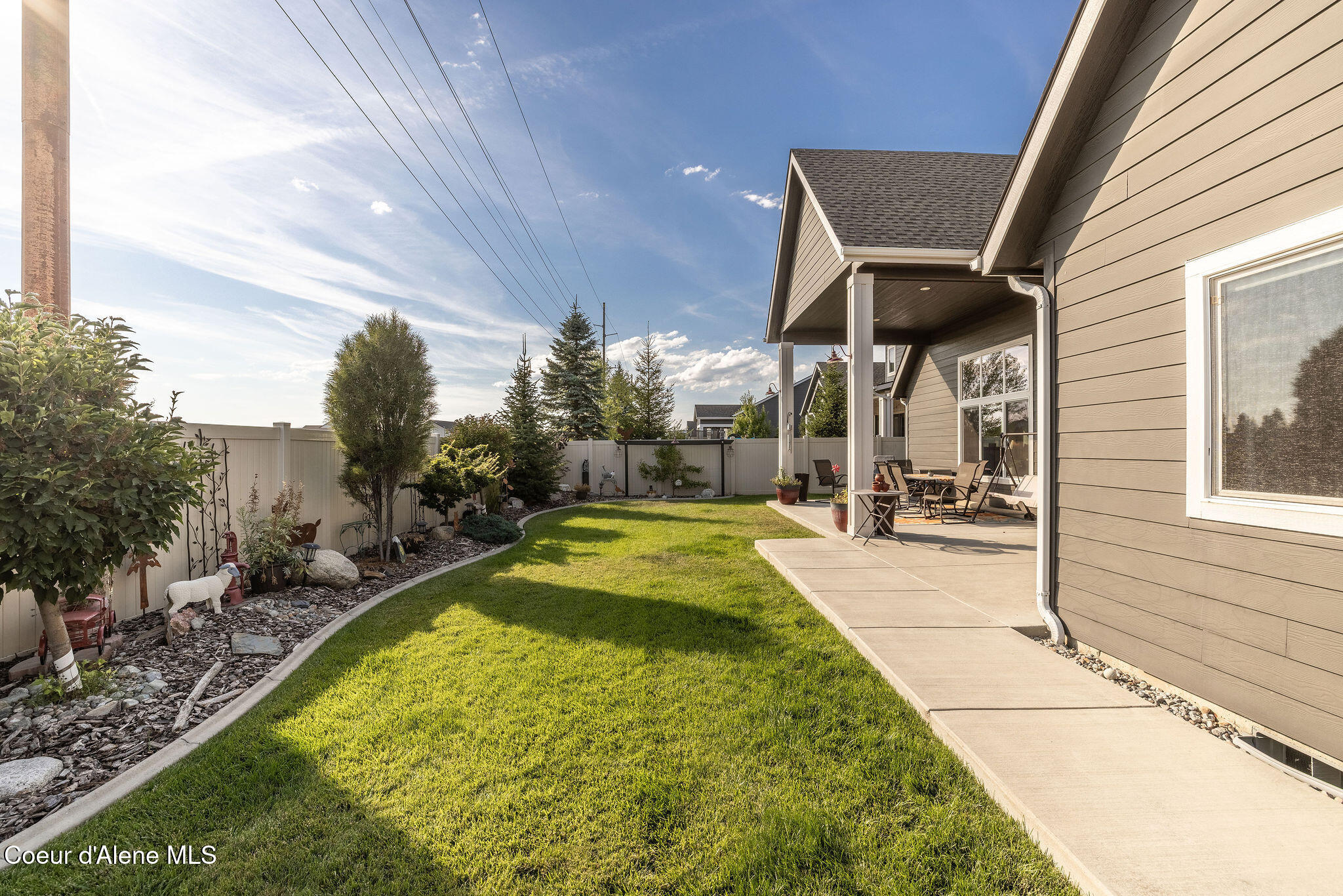 Coeur D'alene, Idaho, 83815, United States, 3 Bedrooms Bedrooms, ,1 BathroomBathrooms,Residential,For Sale,1927232