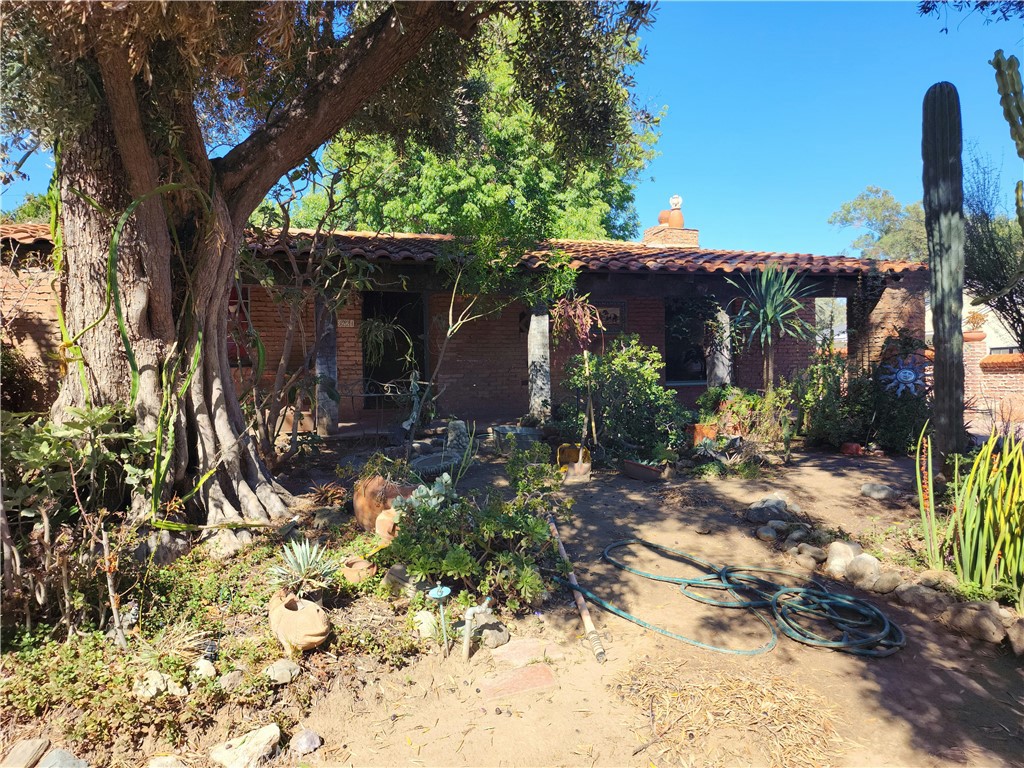 Riverside, California, 92501, United States, 4 Bedrooms Bedrooms, ,2 BathroomsBathrooms,Residential,For Sale,1966223