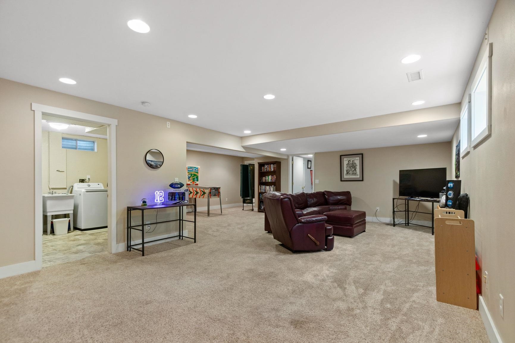 Spokane, Washington, 99218, United States, 4 Bedrooms Bedrooms, ,4 BathroomsBathrooms,Residential,For Sale,1828122