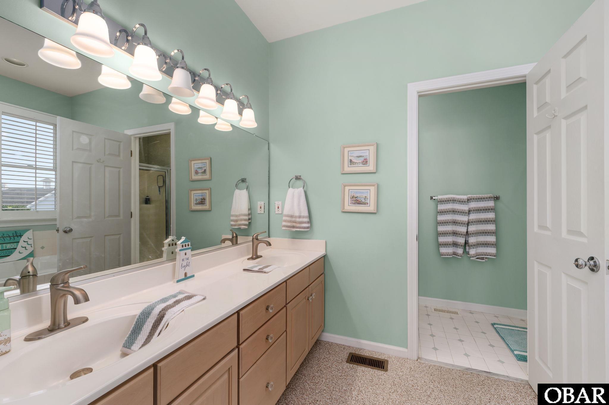 Manteo, North Carolina, 27954, United States, 3 Bedrooms Bedrooms, ,4 BathroomsBathrooms,Residential,For Sale,1908683