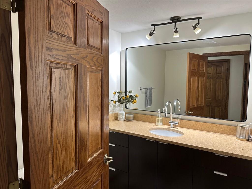 Ashland, Wisconsin, 54806, United States, 6 Bedrooms Bedrooms, ,4 BathroomsBathrooms,Residential,For Sale,1919856