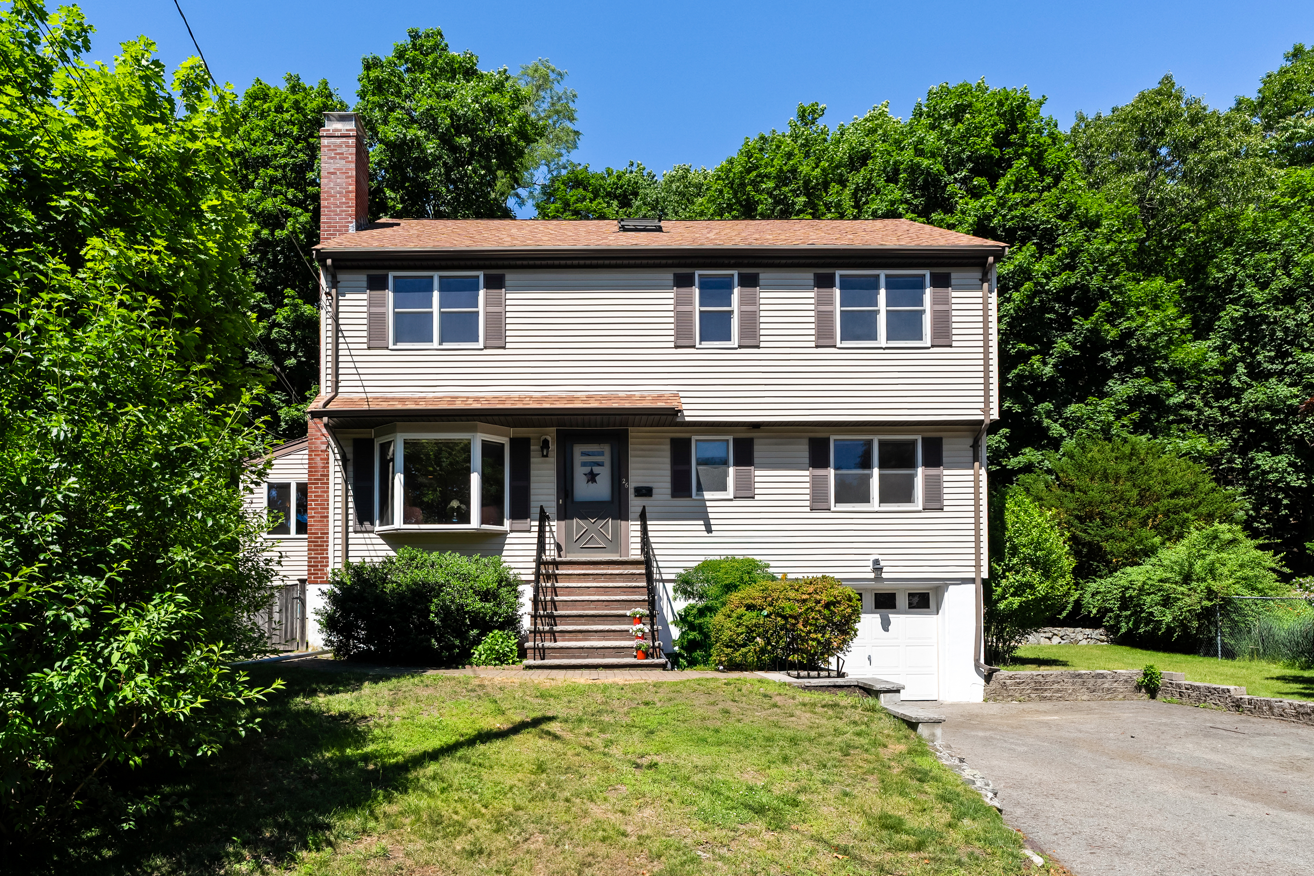  26 Lawrence Lane, Arlington, MA, 02474 - 物件實景