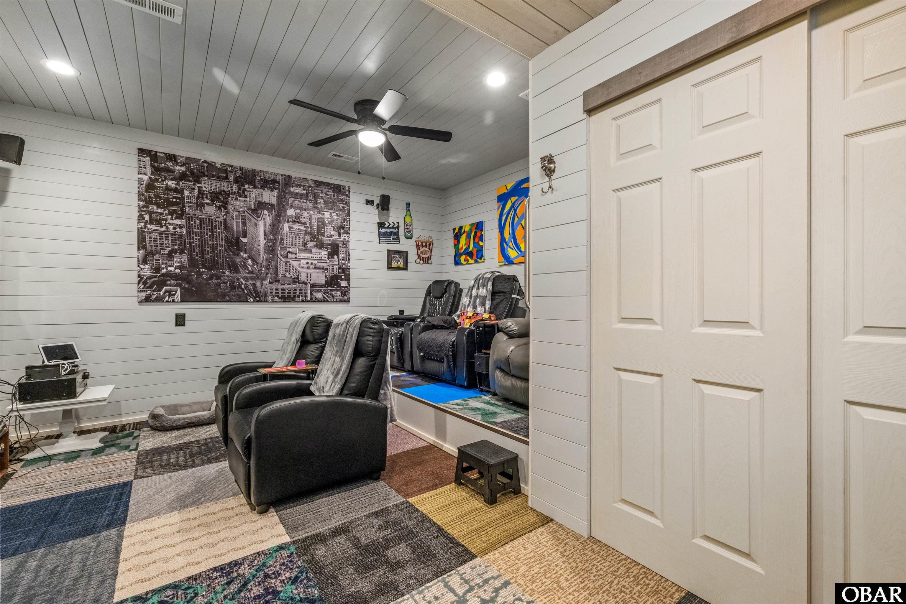 Kill Devil Hills, North Carolina, 27948, United States, 4 Bedrooms Bedrooms, ,3 BathroomsBathrooms,Residential,For Sale,1827353