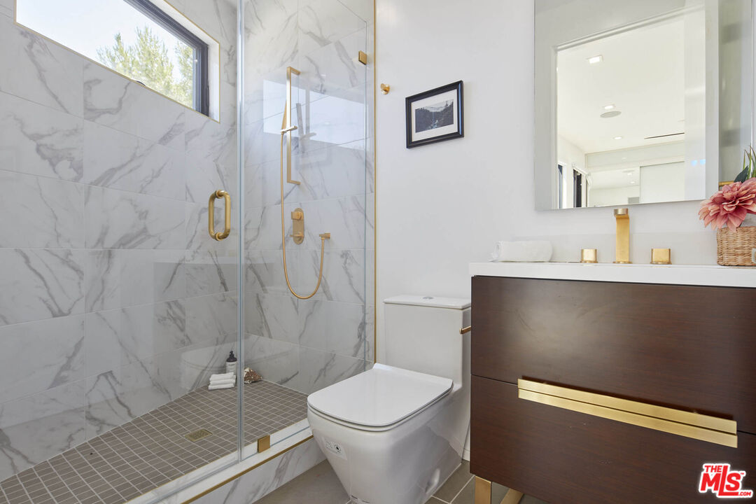 Culver City, California, 90230, United States, 4 Bedrooms Bedrooms, ,7 BathroomsBathrooms,Residential,For Sale,1804248