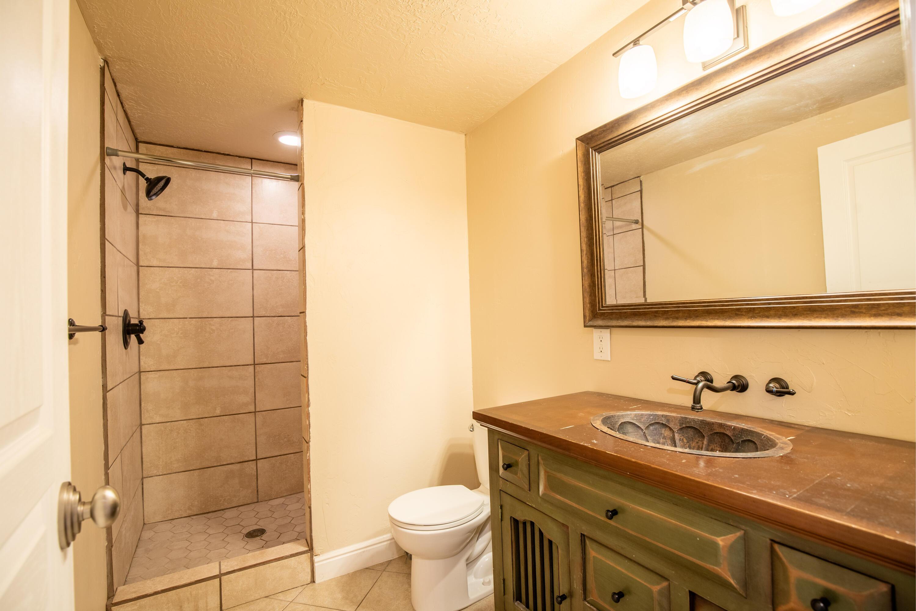 LEHI, Utah, 84043, United States, 5 Bedrooms Bedrooms, ,4 BathroomsBathrooms,Residential,For Sale,1935111