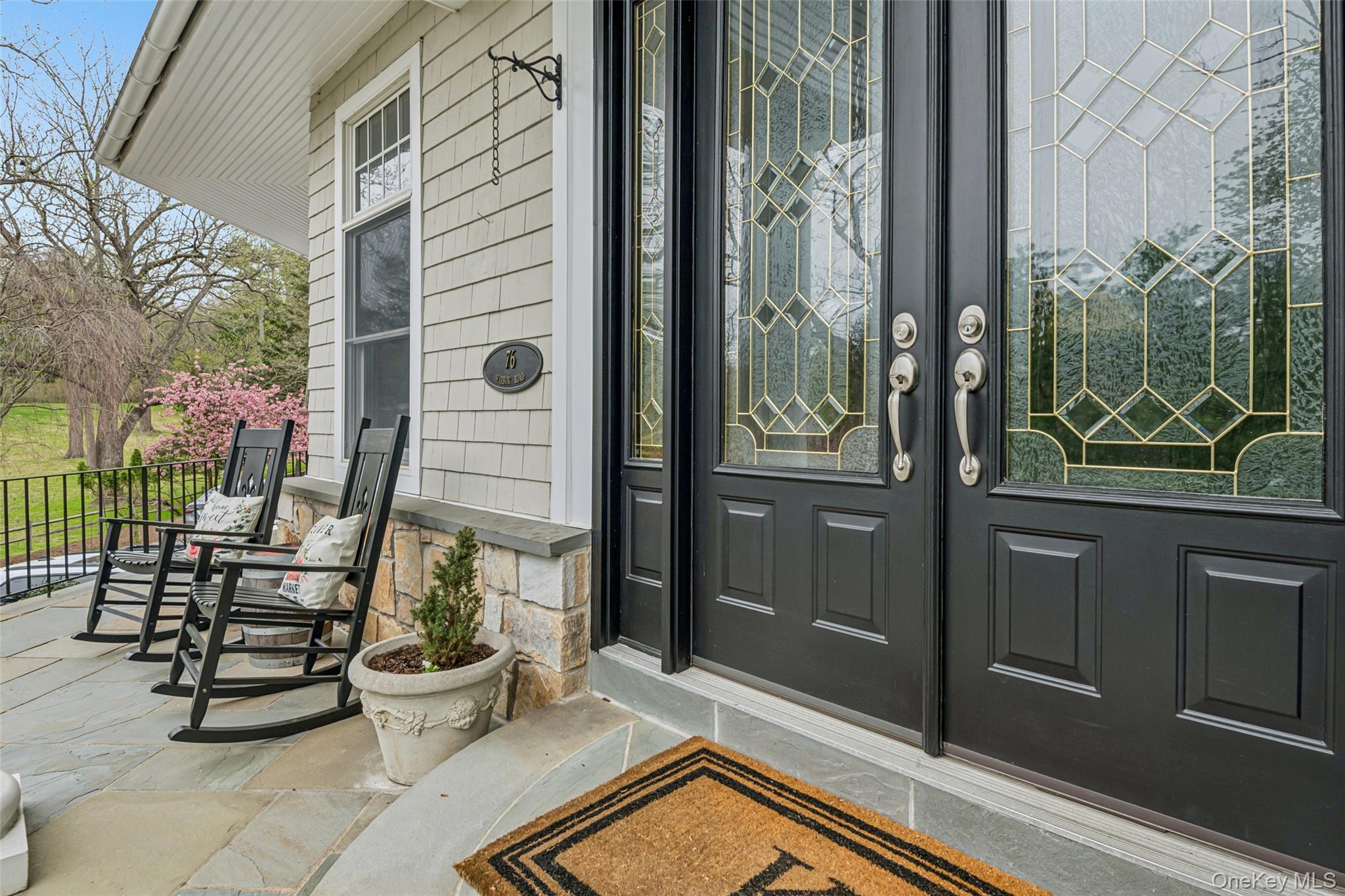  76 Harbor Road, Head Of The Harbor, NY, 11780 - 物件實景