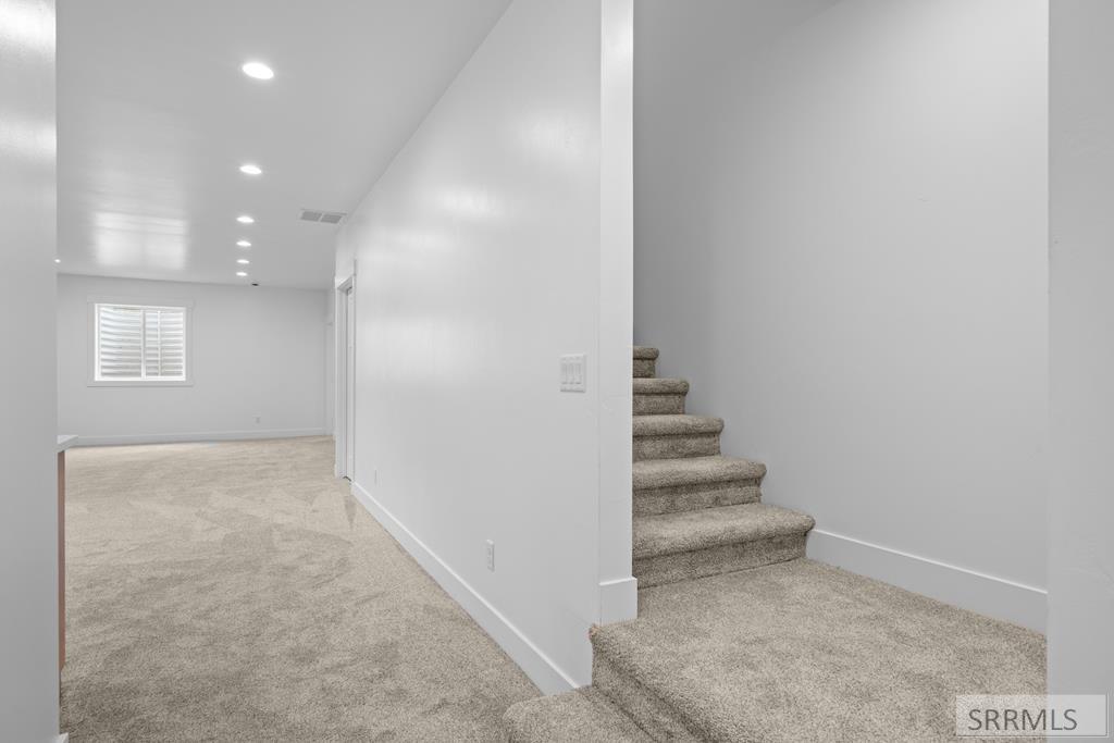 RIGBY, Idaho, 83442, United States, 5 Bedrooms Bedrooms, ,3 BathroomsBathrooms,Residential,For Sale,1983610