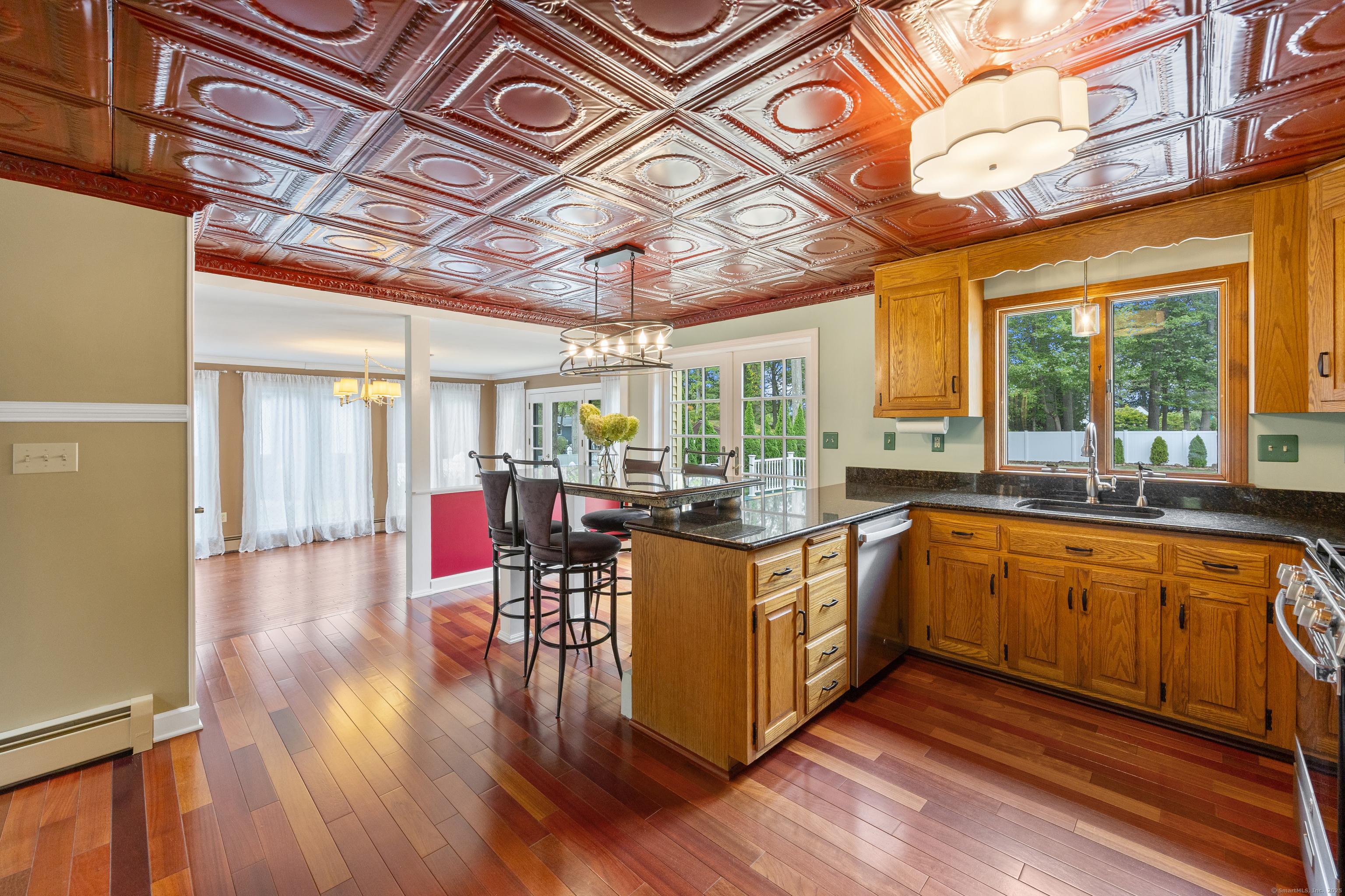 Southington, Connecticut, 06489, United States, 3 Bedrooms Bedrooms, ,3 BathroomsBathrooms,Residential,For Sale,1935376