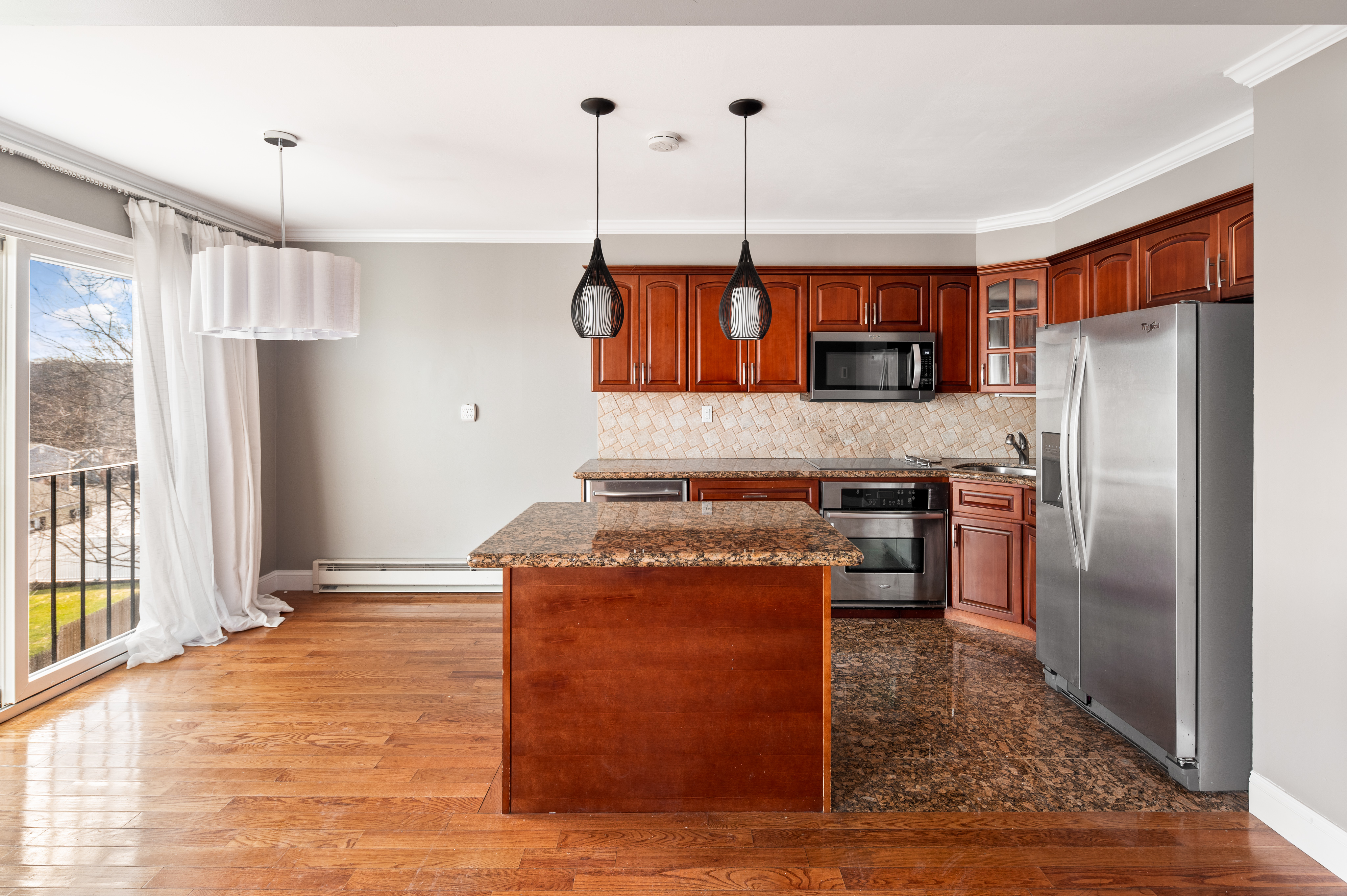  201 Highview Avenue - 物件實景