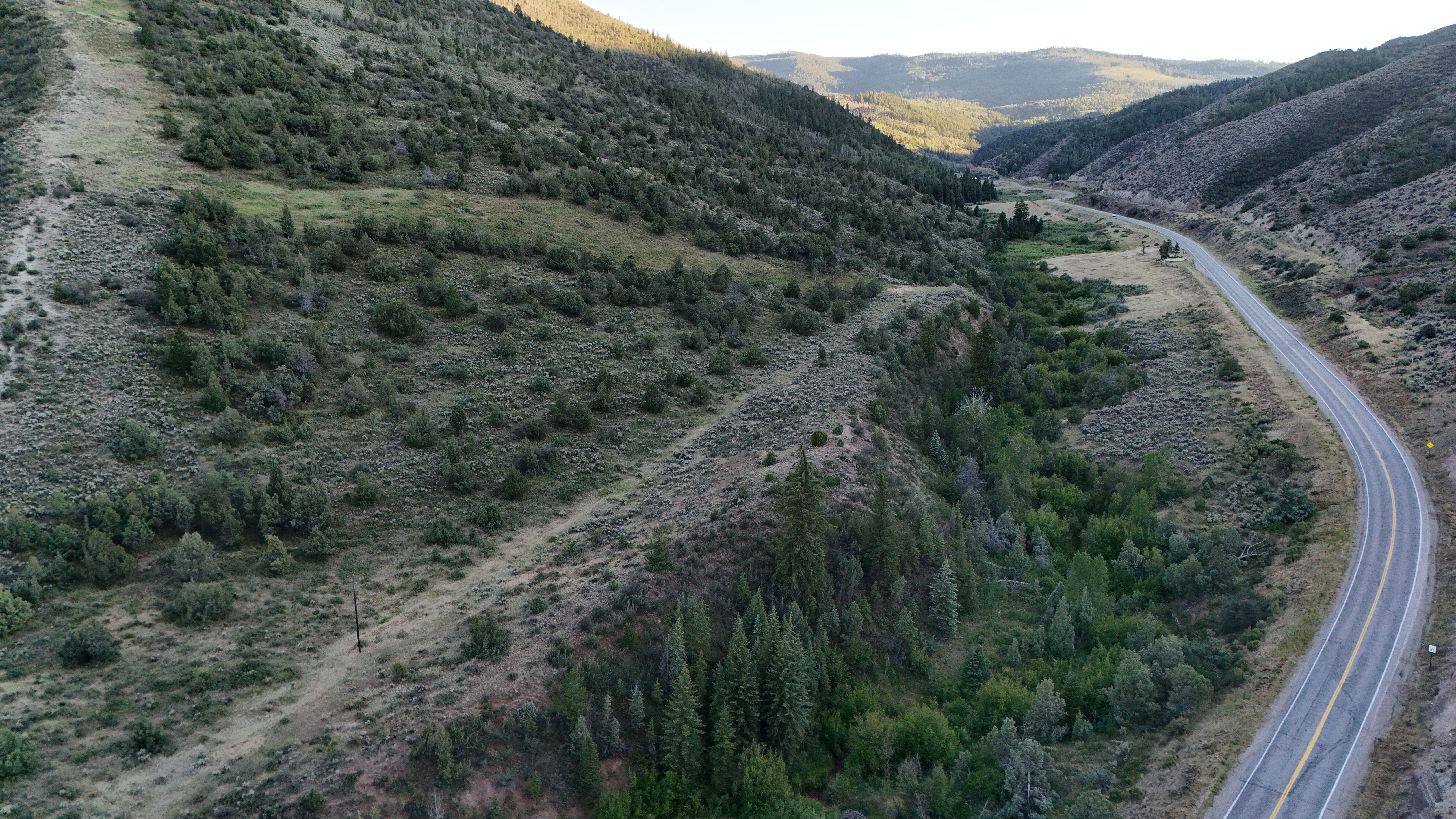  A Rare Opportunity to Own 74 Acres Overlooking the Eagle River Valley - 物件實景