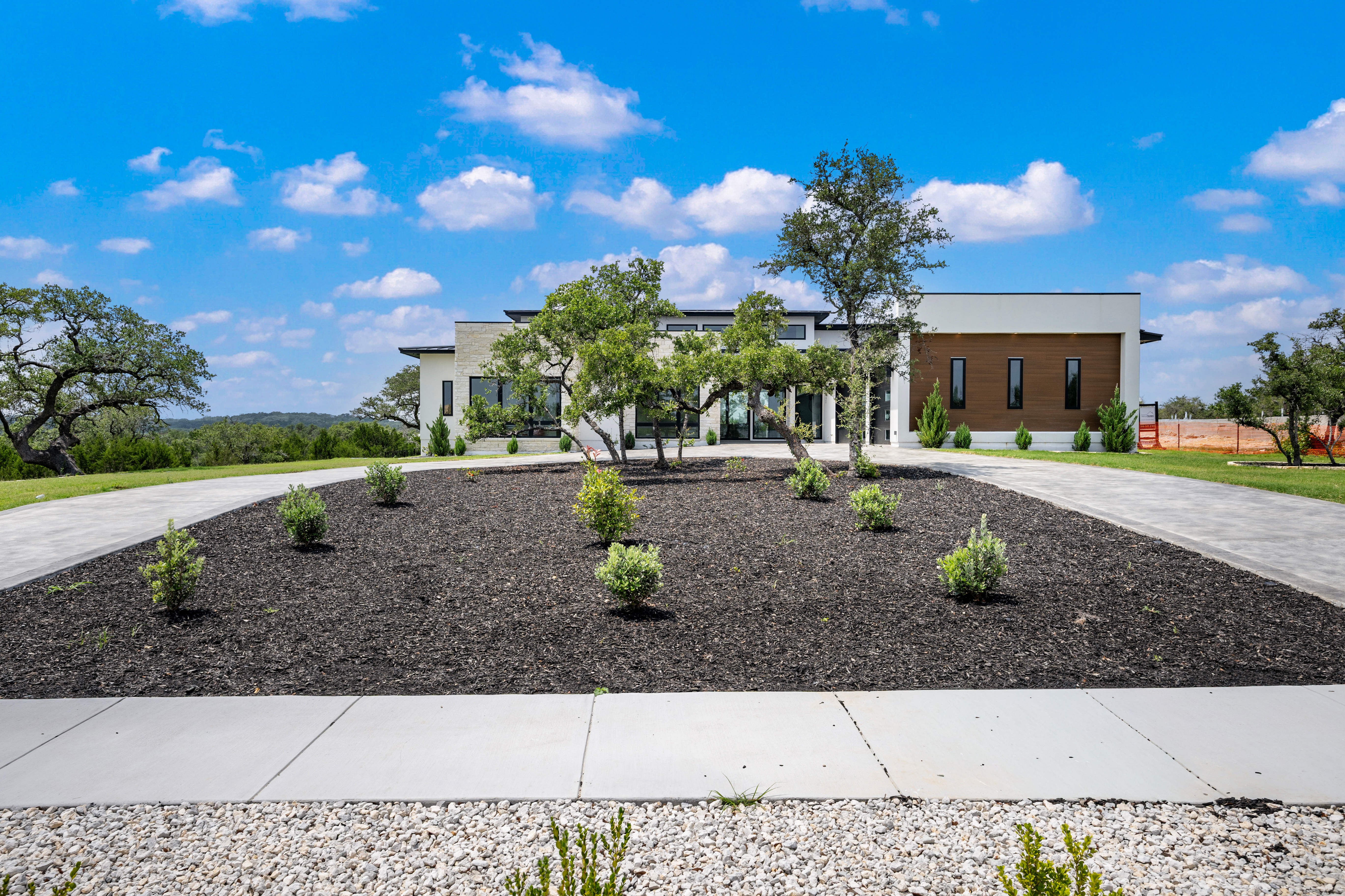  Modern Luxury on 1 Acre - 物件實景