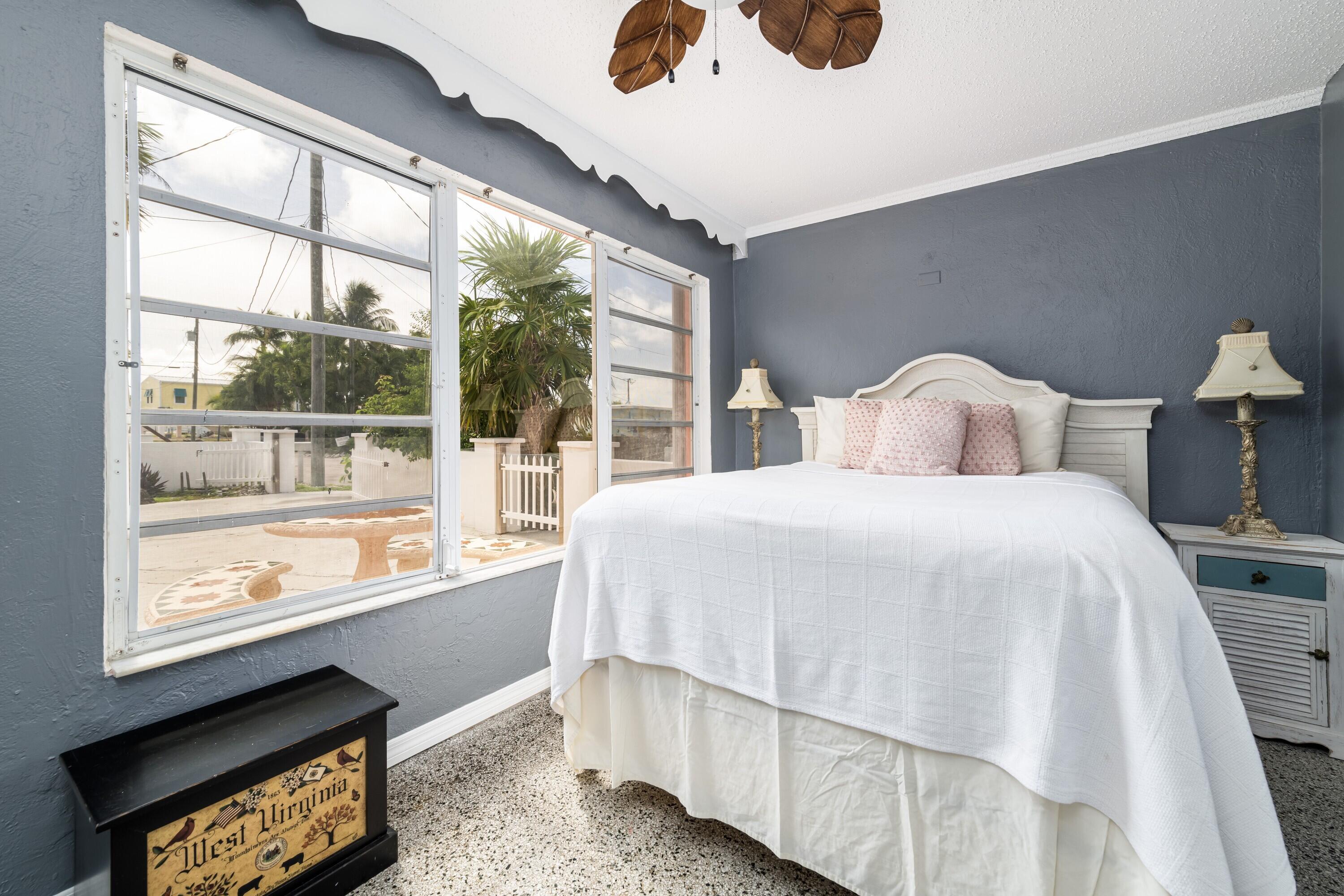 MARATHON, Florida, 33050, United States, 3 Bedrooms Bedrooms, ,2 BathroomsBathrooms,Residential,For Sale,1896234